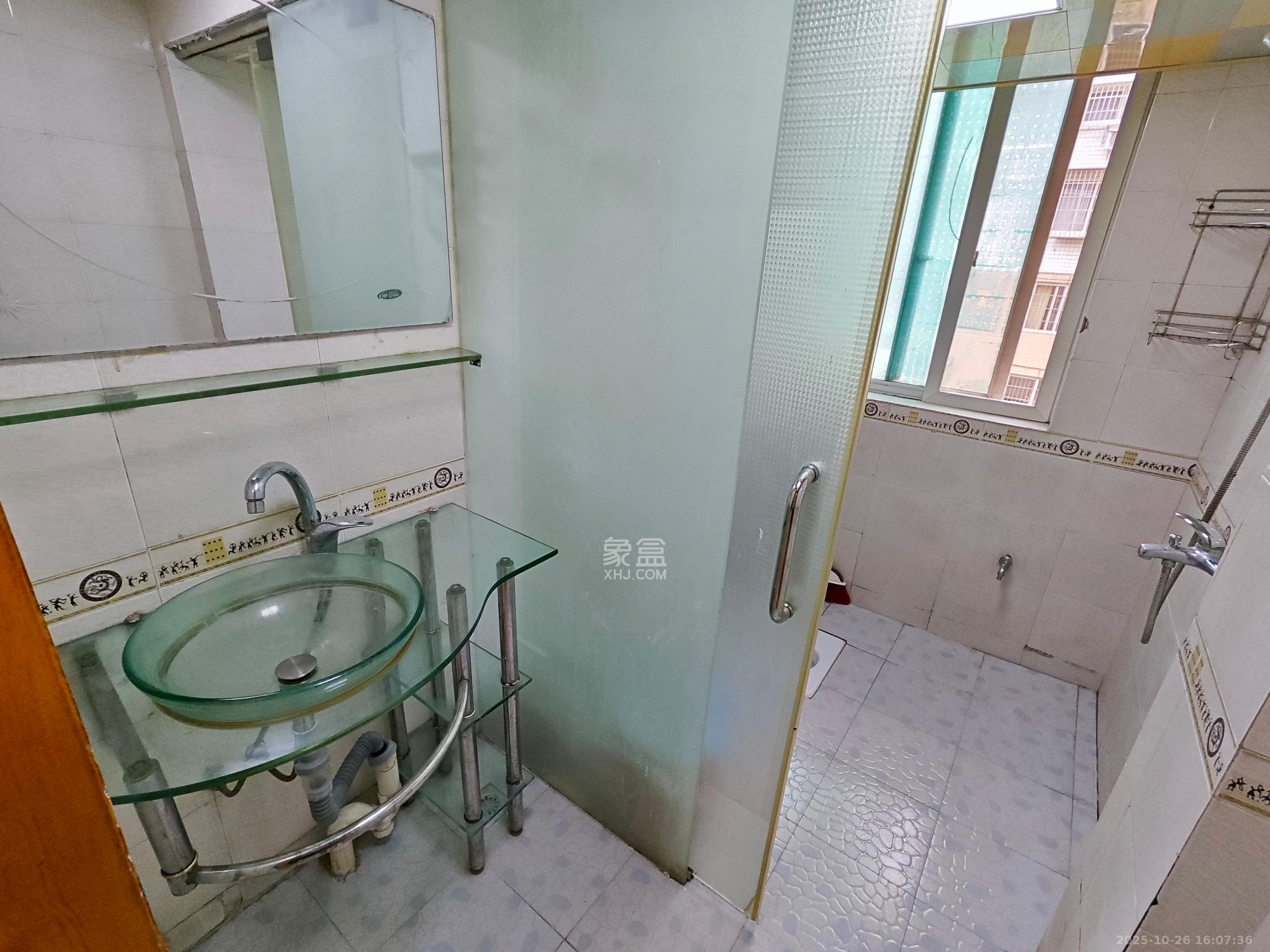 德馨园  3室2厅1卫    1800.0元/月 德馨园  3室2厅1卫    1800.0元/月室内图