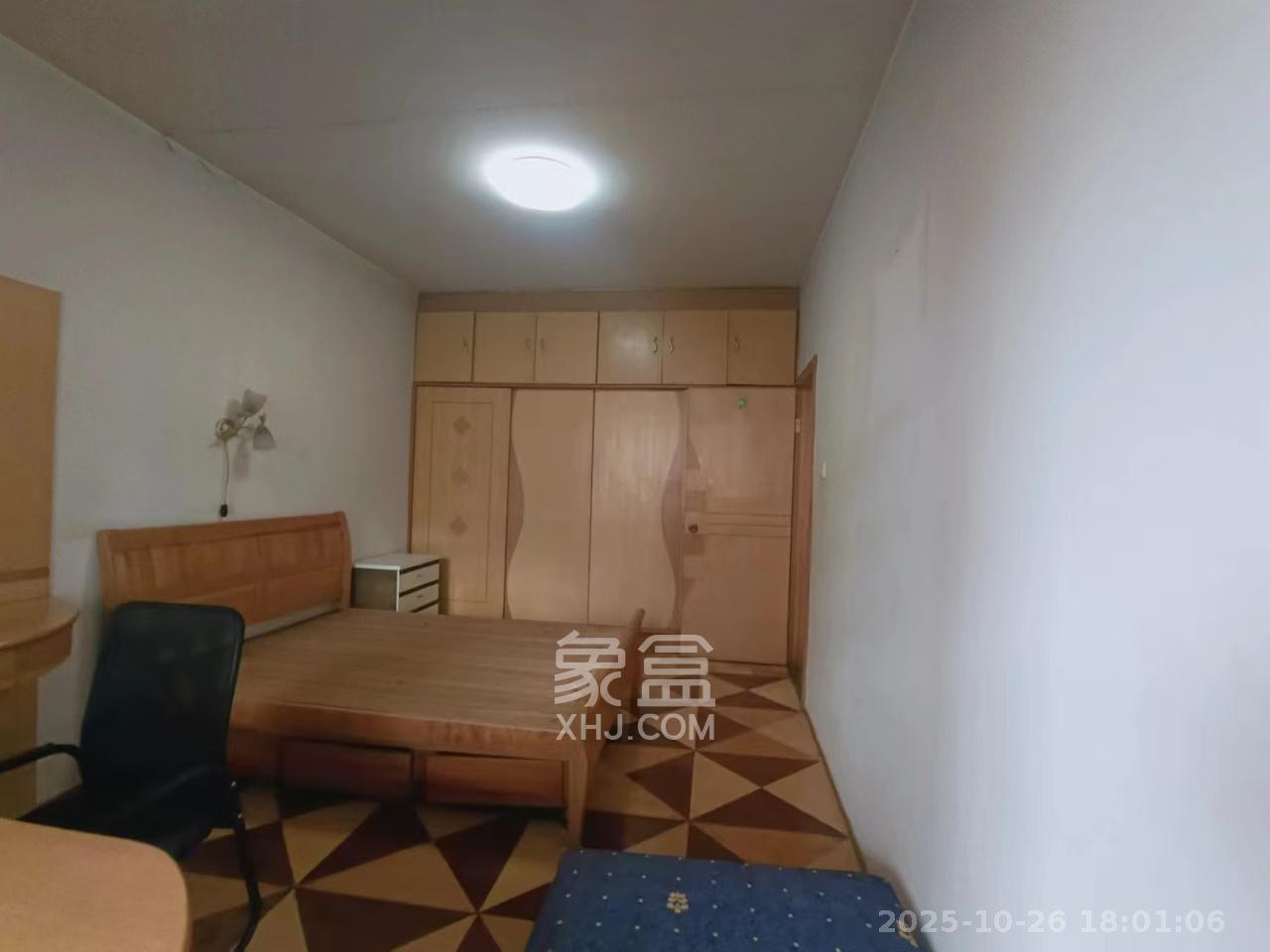 司法厅宿舍  3室2厅1卫    2200.0元/月室内图