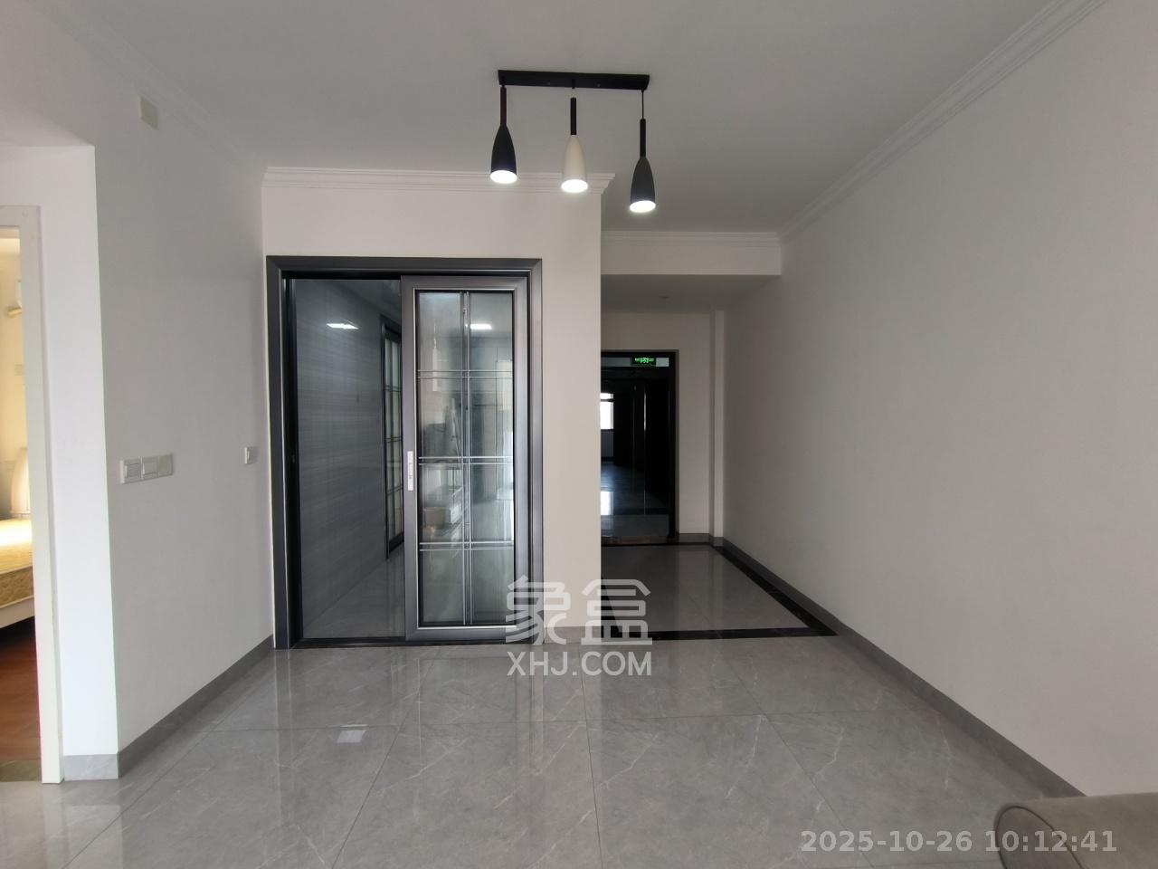 创世纪广场  2室2厅1卫    2000.0元/月室内图