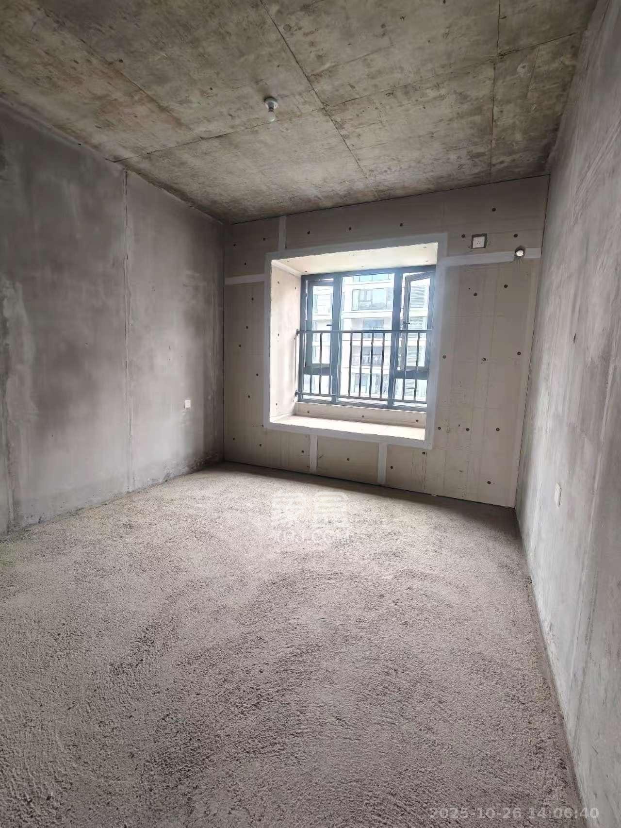 保利金香槟  3室2厅2卫    1880.0元/月室内图