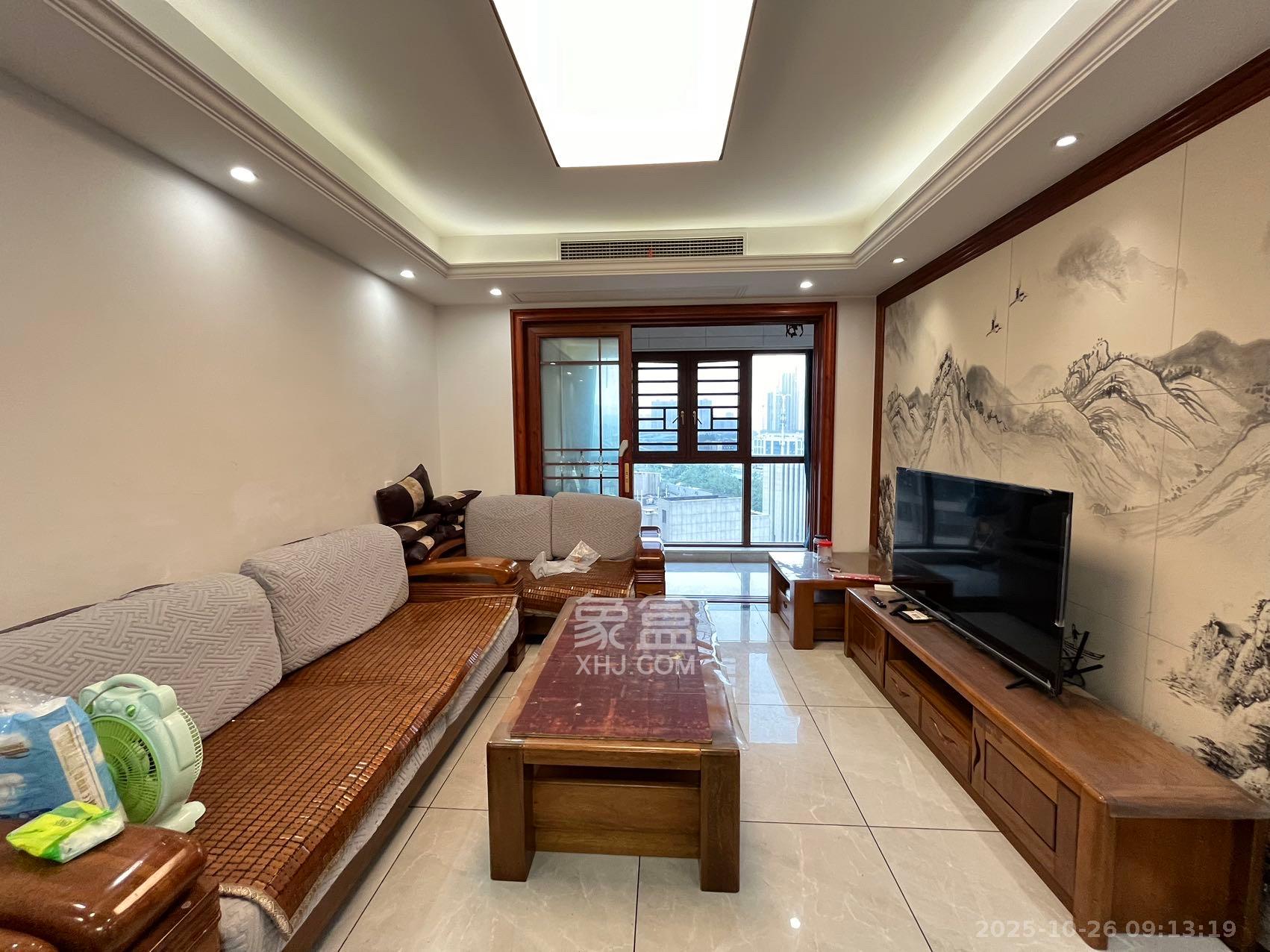 和悦城(蟠龙景苑)  3室2厅1卫    2000.0元/月