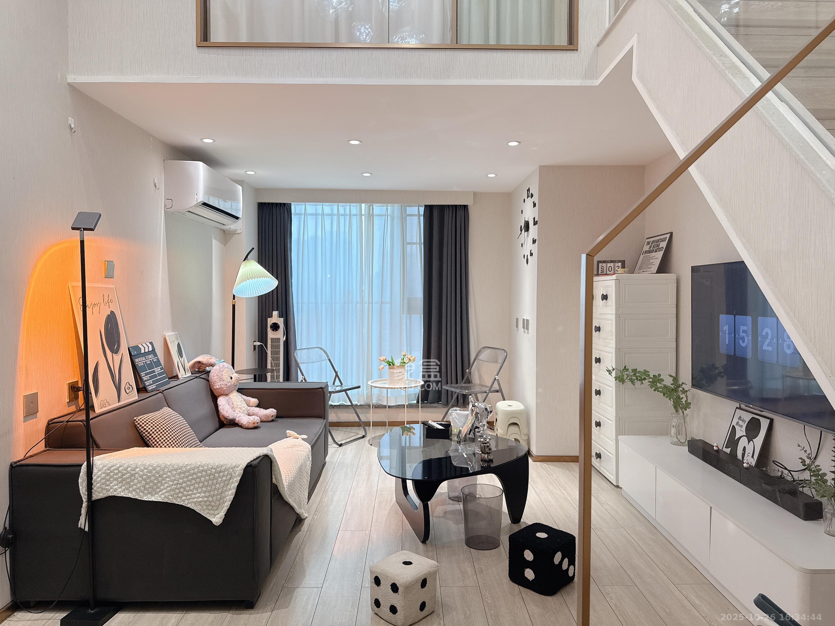 华远华时代  2室1厅1卫    3000.0元/月室内图