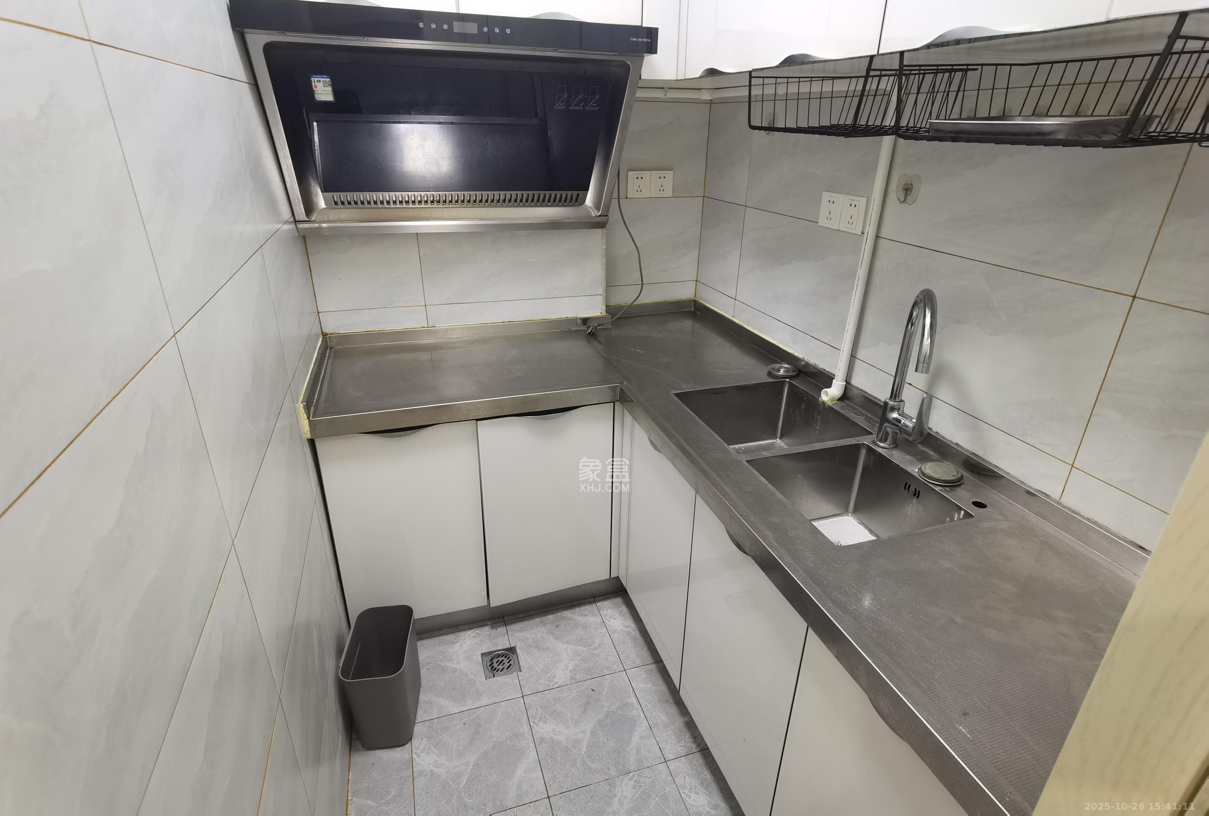 公园9号大都会  1室1厅1卫    2000.0元/月室内图