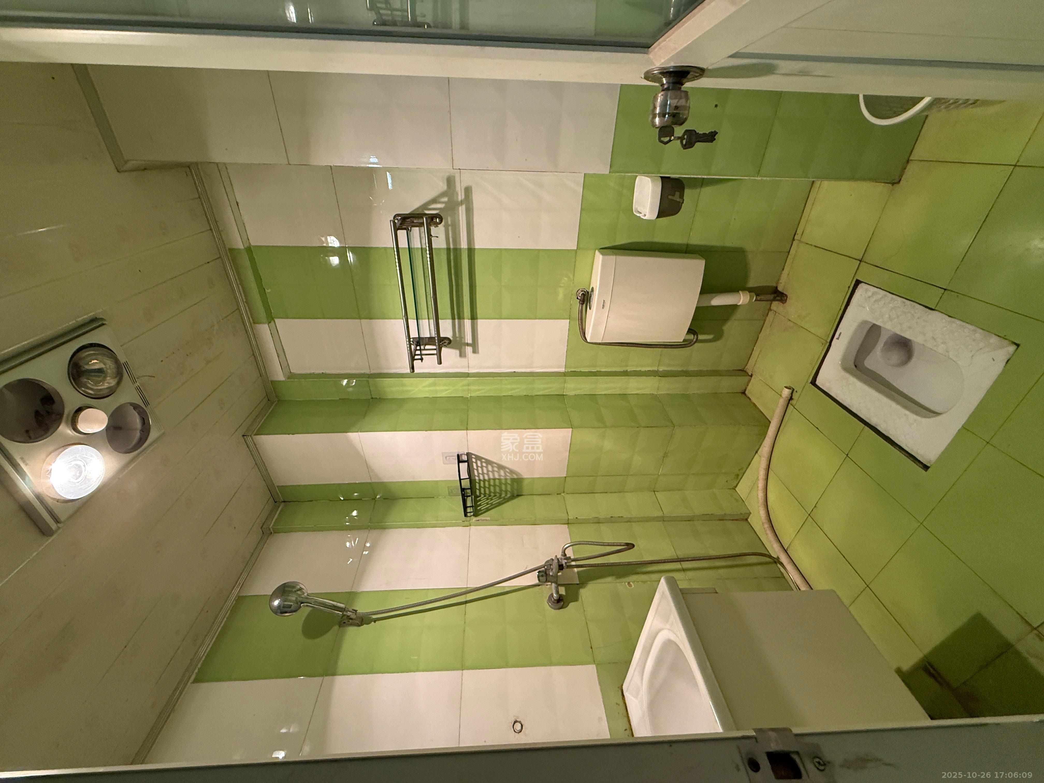 开源鑫苑 2室2厅1卫 1300.0元/月 开源鑫苑 2室2厅1卫 1300.0元/月室内图