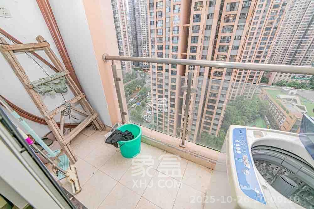 北辰三角洲E6区  4室2厅2卫    3800.0元/月室内图