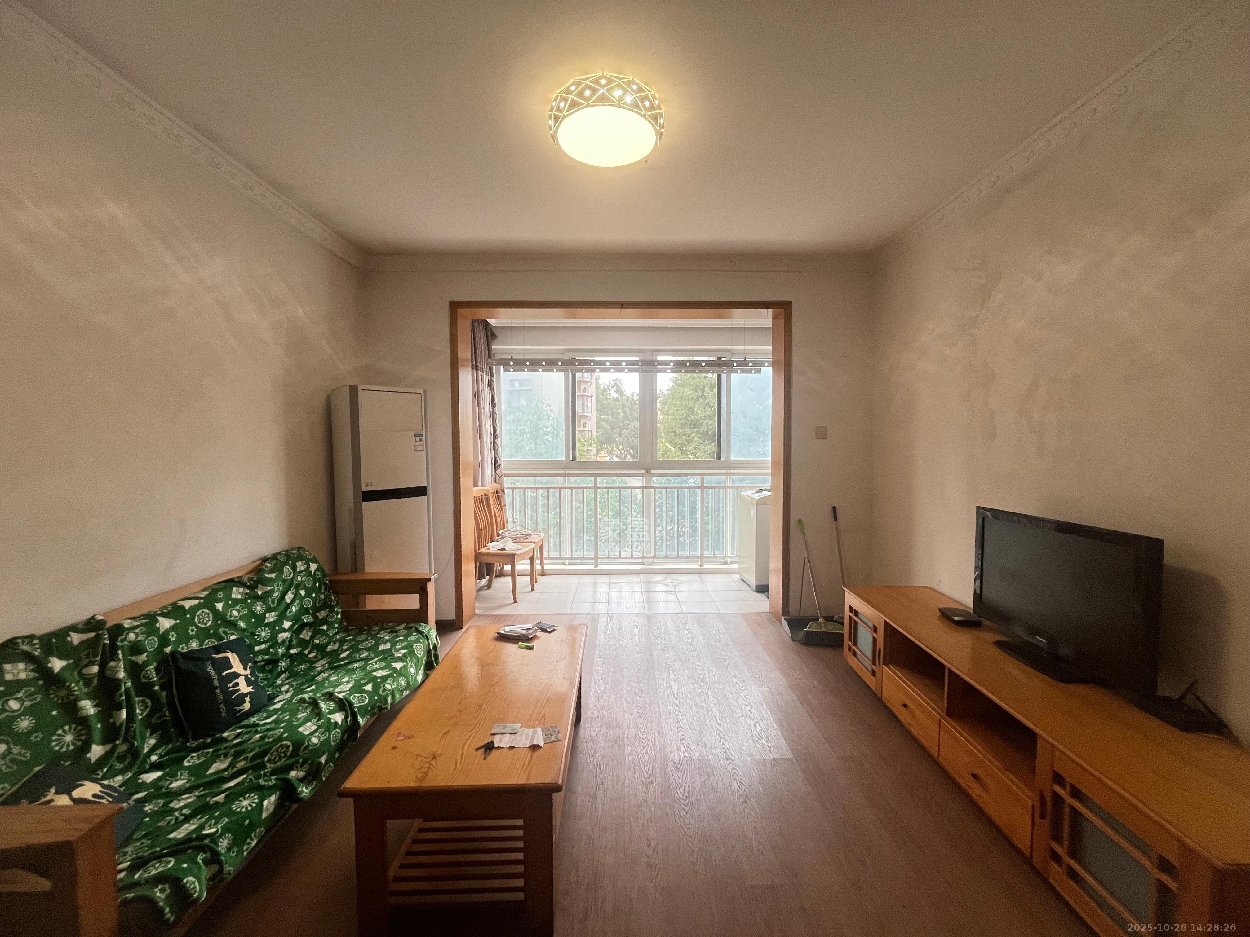 龙王港社区  2室1厅1卫    2100.0元/月室内图