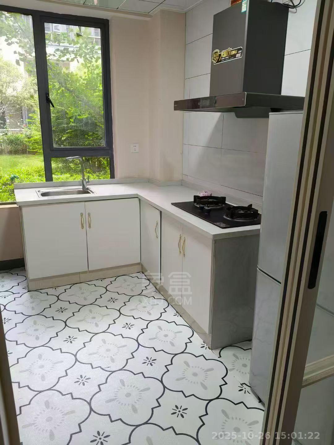 玫瑰御园 3室2厅2卫 2500.0元/月 玫瑰御园 3室2厅2卫 2500.0元/月室内图