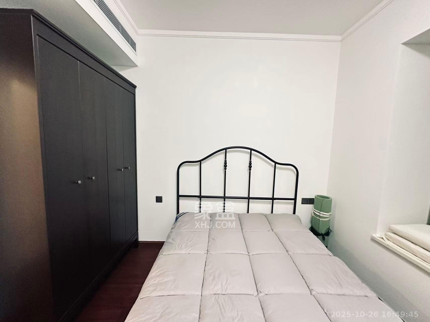 招商雍山湖  4室2厅2卫    3800.0元/月室内图