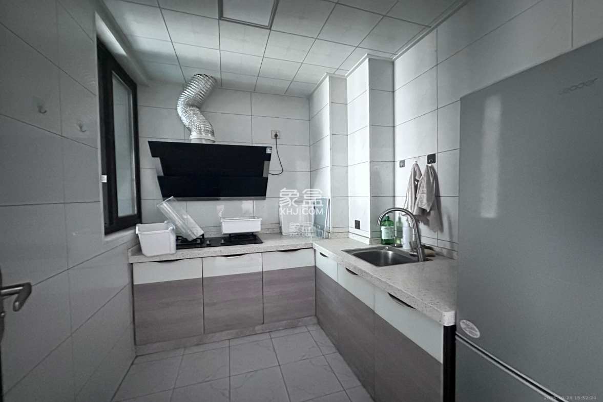 融创融公馆(融创臻苑) 1室1厅1卫 1500.0元/月 融创融公馆(融创臻苑) 1室1厅1卫 1500.0元/月室内图