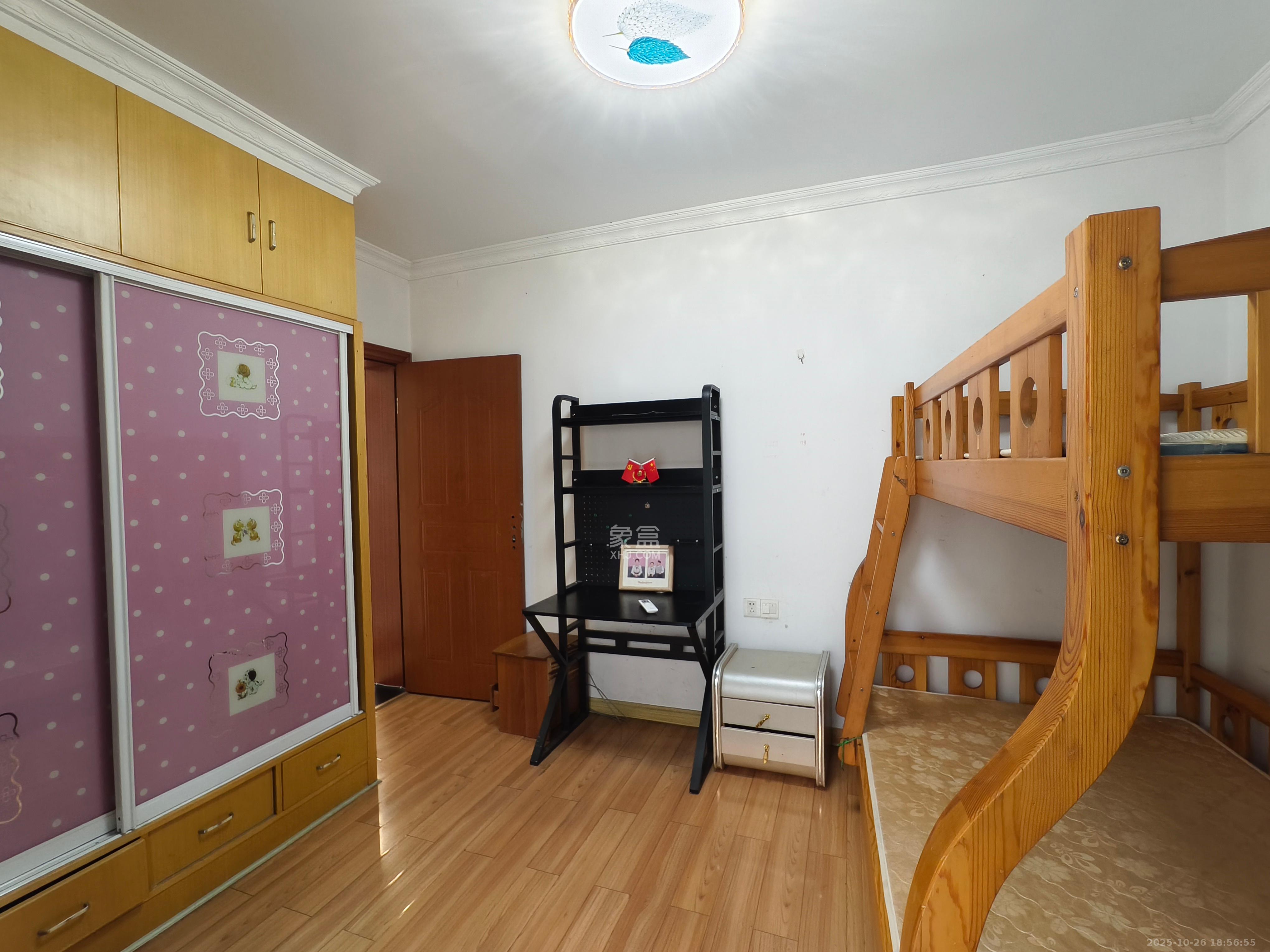 长丰星城  3室2厅2卫    1600.0元/月室内图