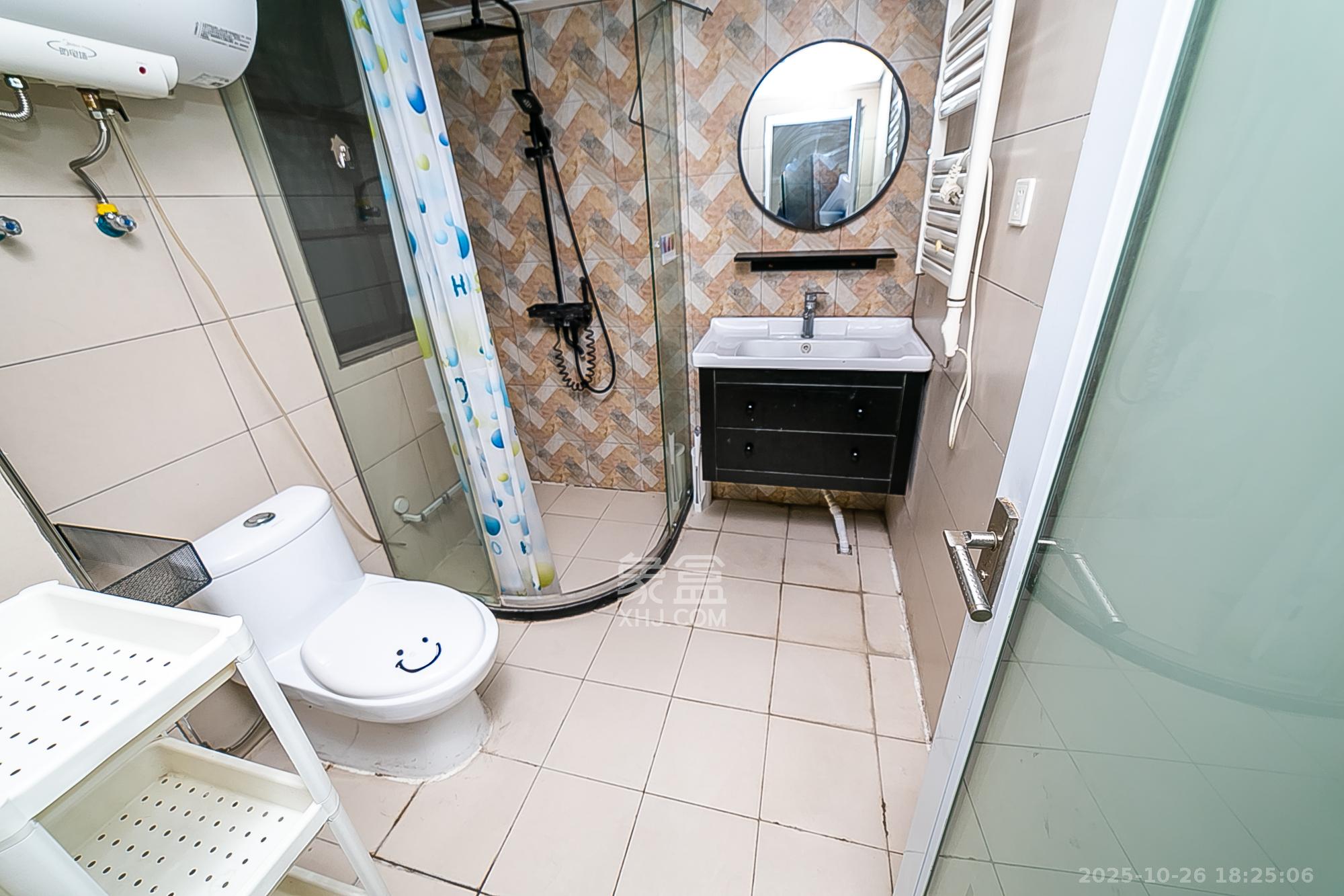 通用时代国际社区  3室2厅2卫    120.0万卫生间