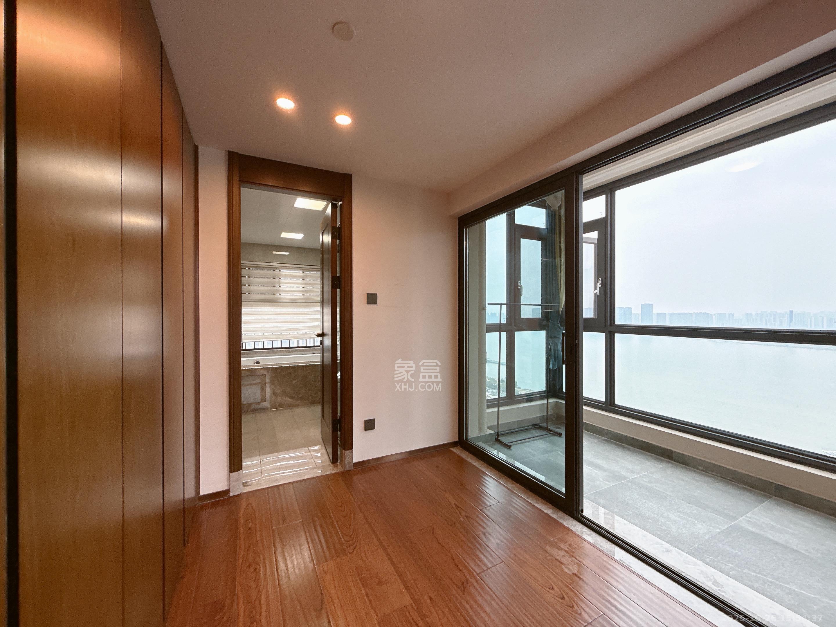 万科里金域滨江 4室2厅2卫 7700.0元/月 万科里金域滨江 4室2厅2卫 7700.0元/月室内图