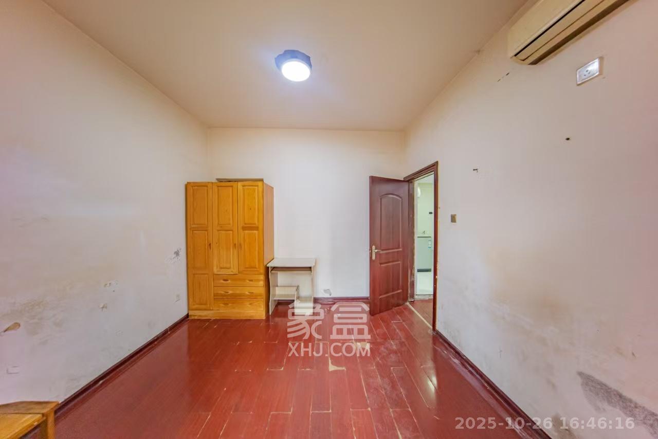 枫华府第  3室2厅1卫    1600.0元/月 枫华府第  3室2厅1卫    1600.0元/月室内图