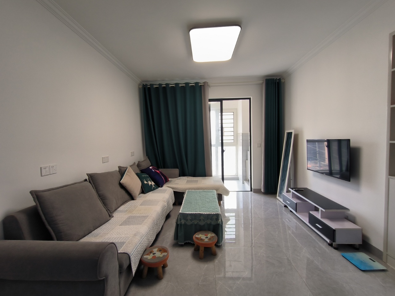 创世纪广场  2室2厅1卫    2000.0元/月户型图