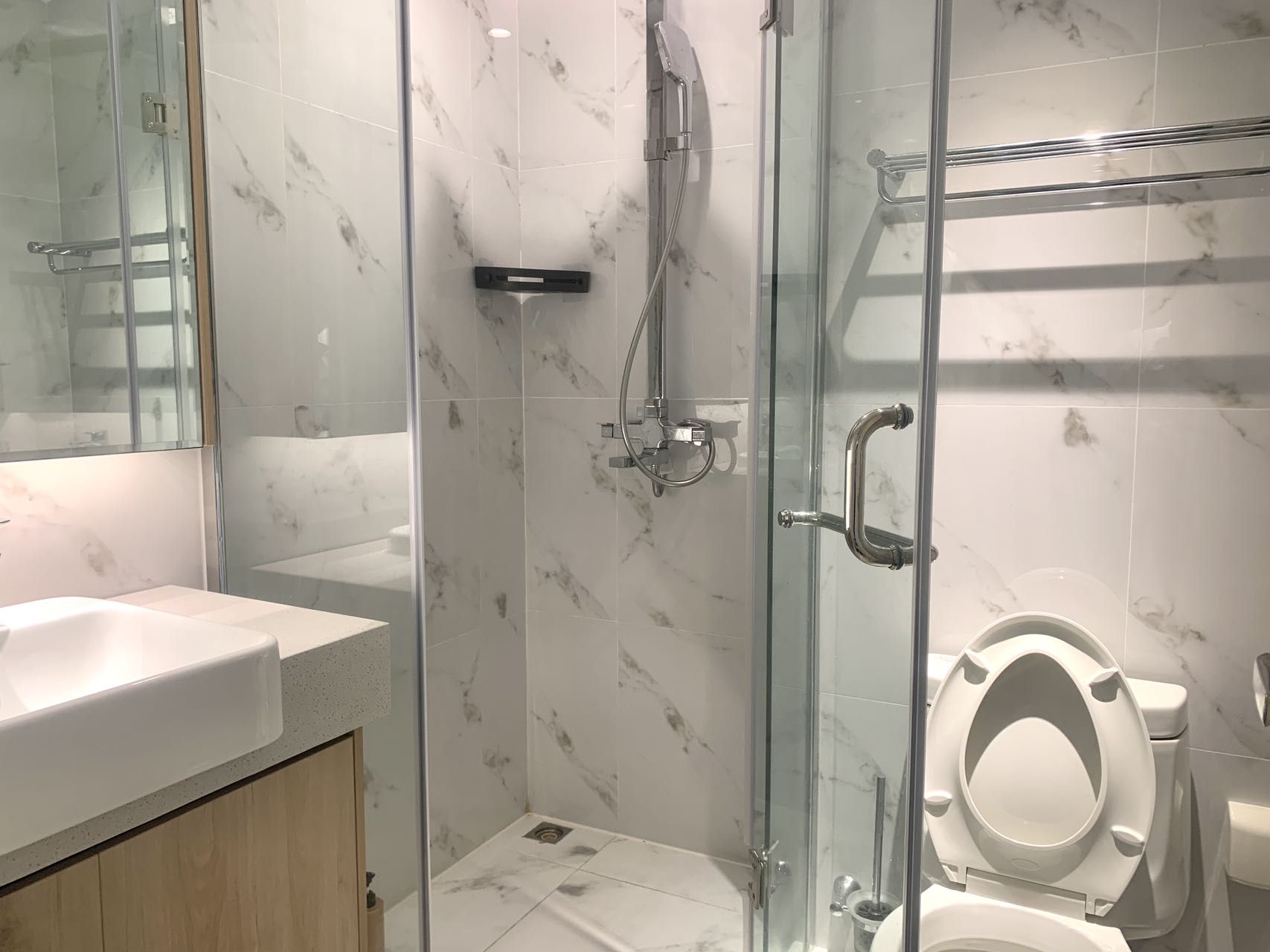 海航豪庭北苑 4室2厅3卫 9000.0元/月 海航豪庭北苑 4室2厅3卫 9000.0元/月室内图