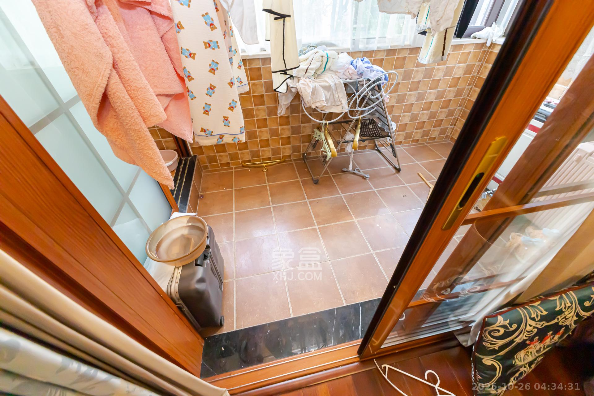 龙湖湘风原著(龙湖湘风星城)  5室3厅5卫    450.0万 龙湖湘风原著(龙湖湘风星城)  5室3厅5卫    450.0万阳台