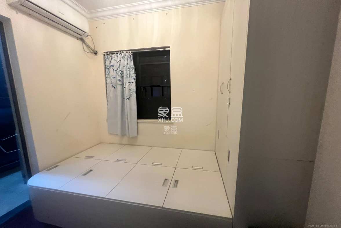 恒大国际广场 1室1厅1卫 1600.0元/月 恒大国际广场 1室1厅1卫 1600.0元/月室内图