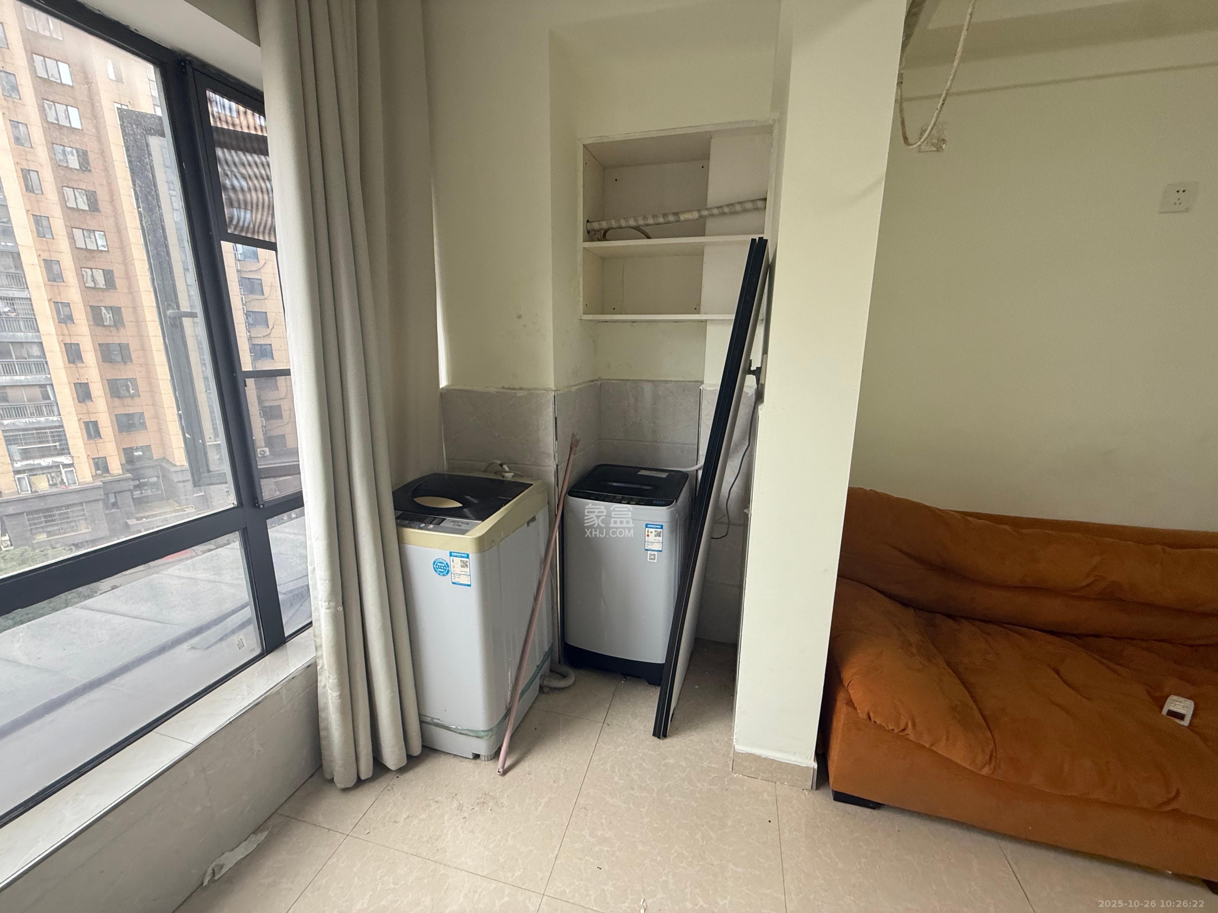 润芳园  1室1厅1卫    1600.0元/月室内图