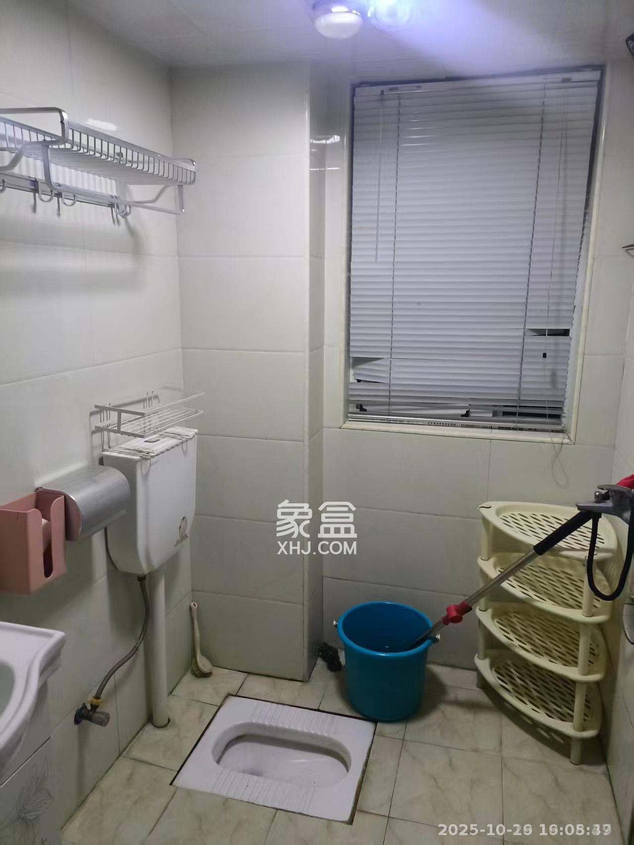 金南家园二期  2室2厅1卫    1700.0元/月 金南家园二期  2室2厅1卫    1700.0元/月室内图