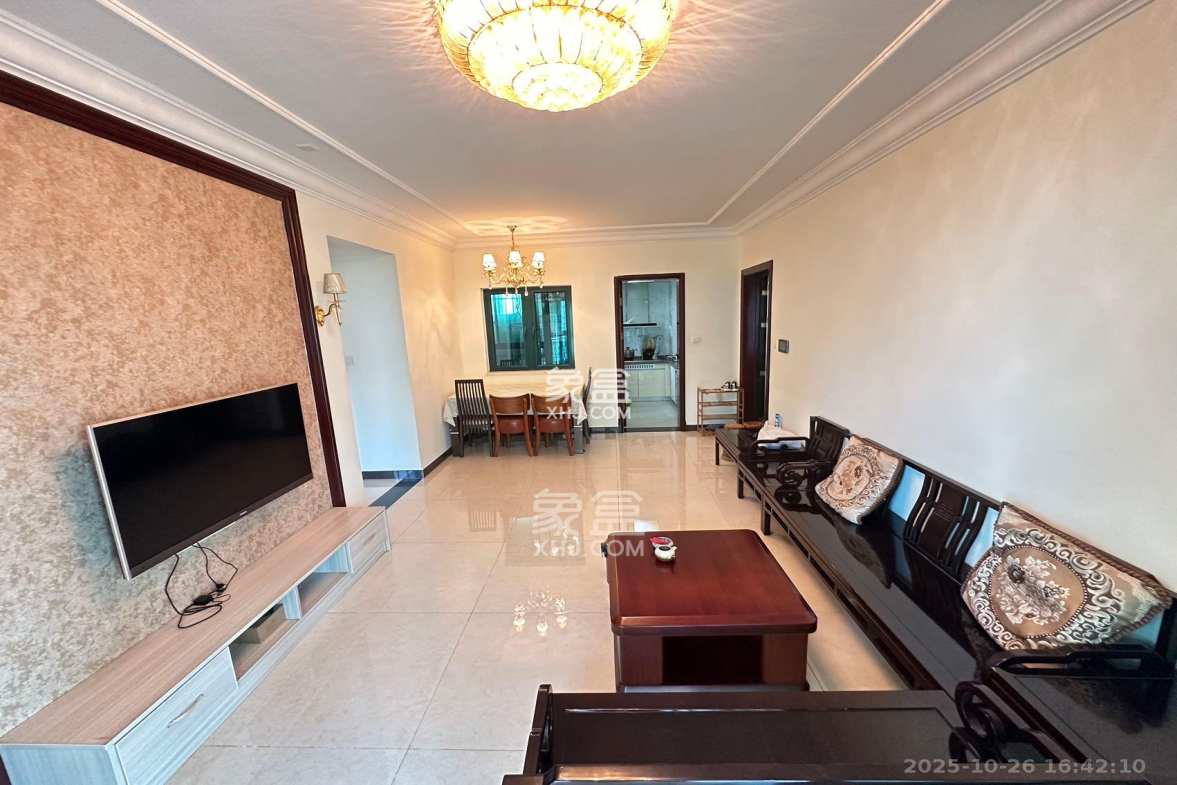 恒大雅苑 3室2厅1卫 2800.0元/月 恒大雅苑 3室2厅1卫 2800.0元/月室内图