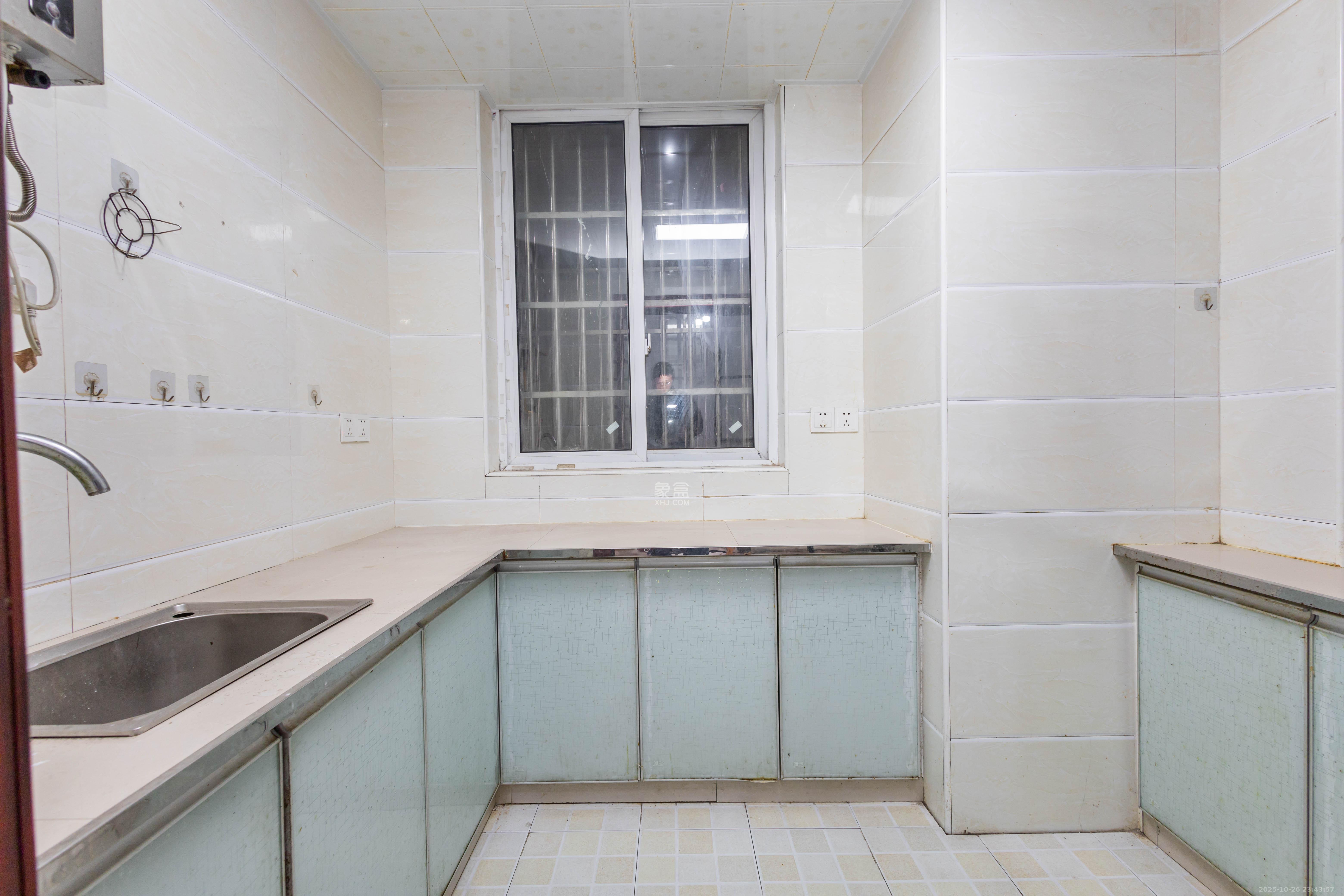 爵士湘  2室2厅1卫    34.0万厨房