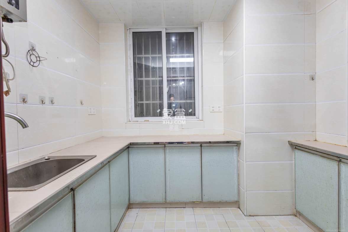 爵士湘 2室2厅1卫 34.0万 爵士湘 2室2厅1卫 34.0万厨房