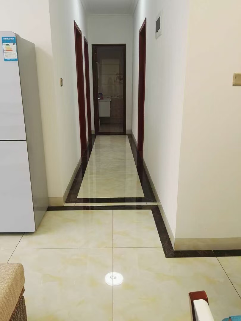 新城吾悦广场  3室2厅1卫    2900.0元/月室内图