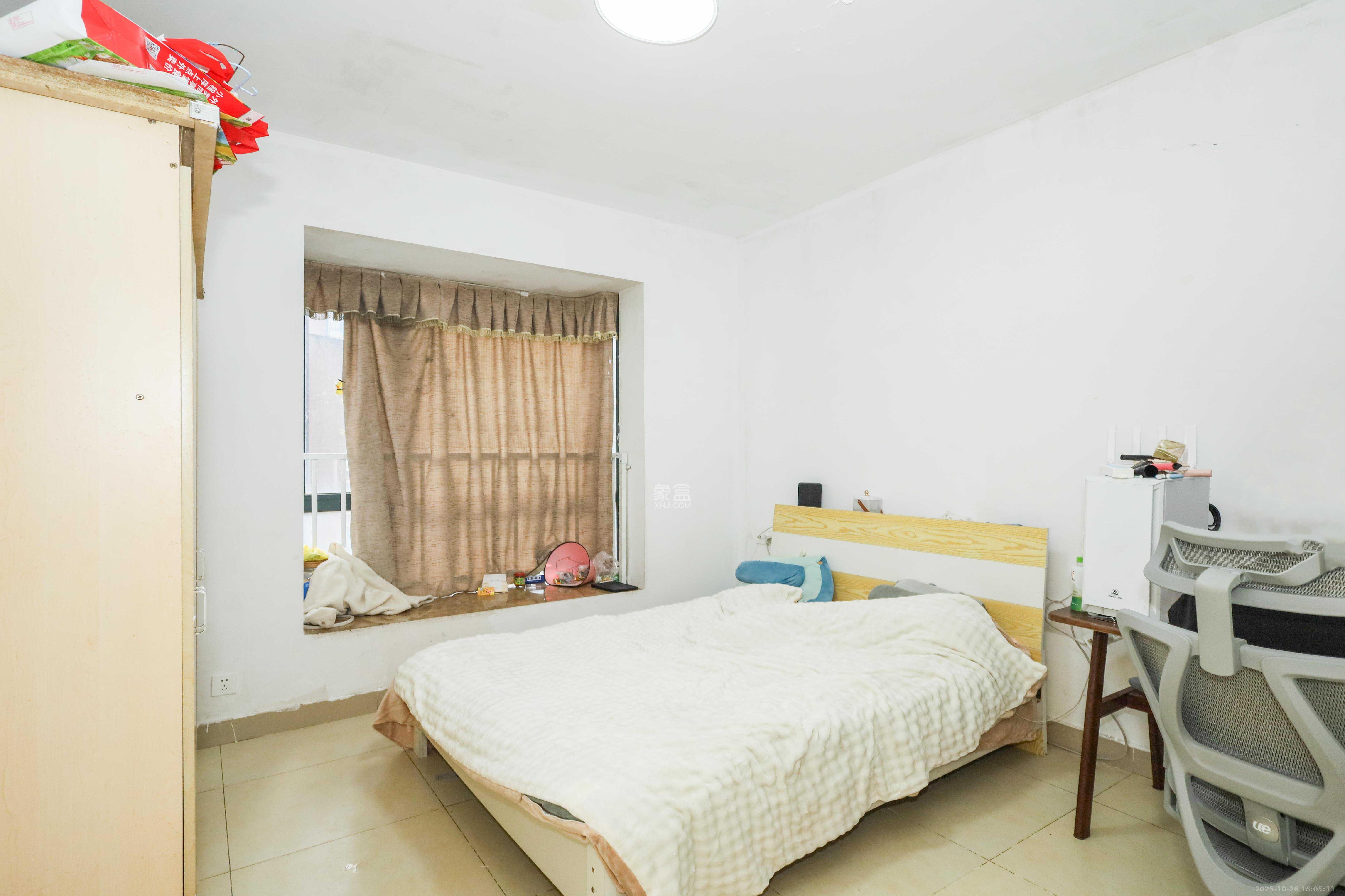 麓谷公馆（涉外国际公馆）  2室2厅1卫    72.0万卧室