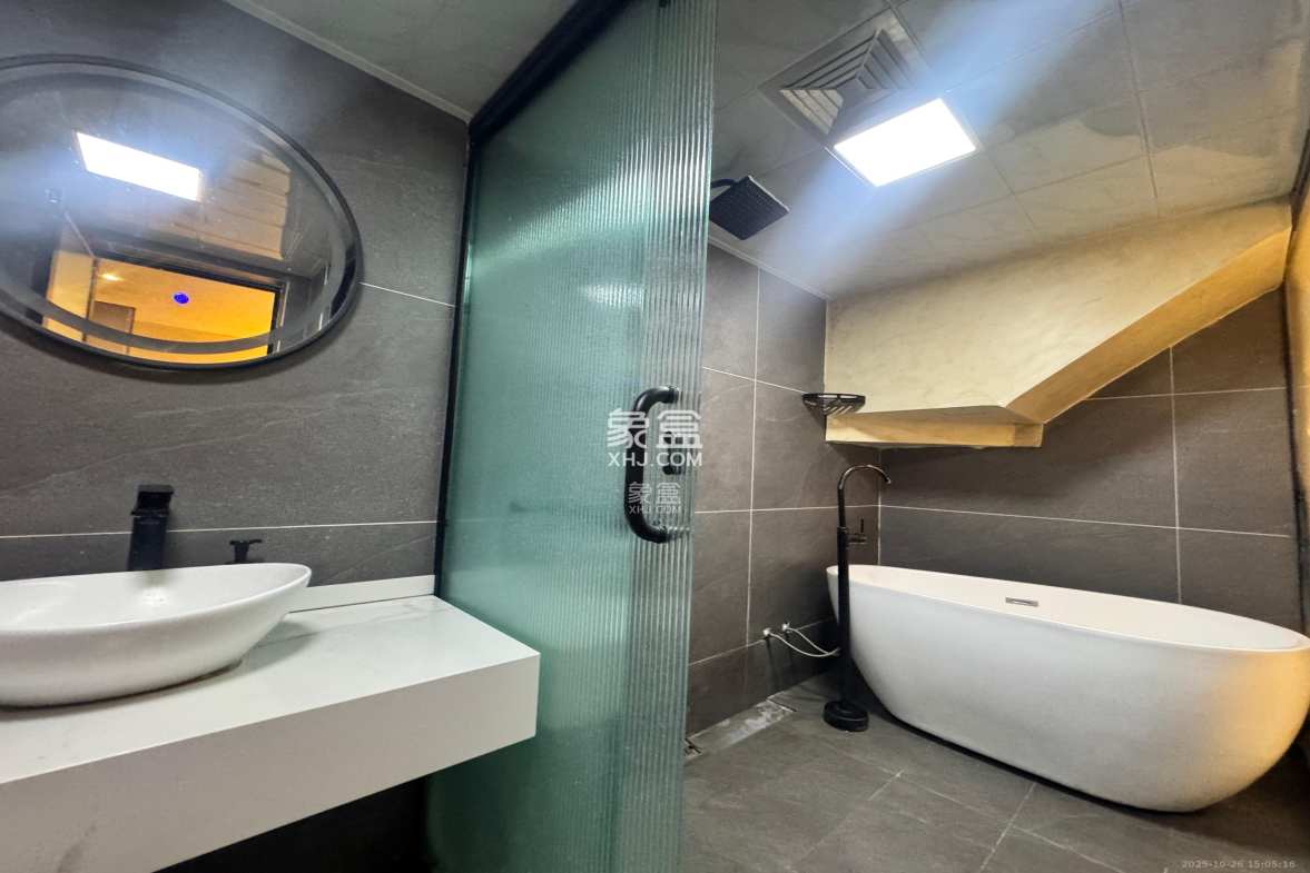 藏珑湖上公馆 1室1厅1卫 2700.0元/月 藏珑湖上公馆 1室1厅1卫 2700.0元/月室内图