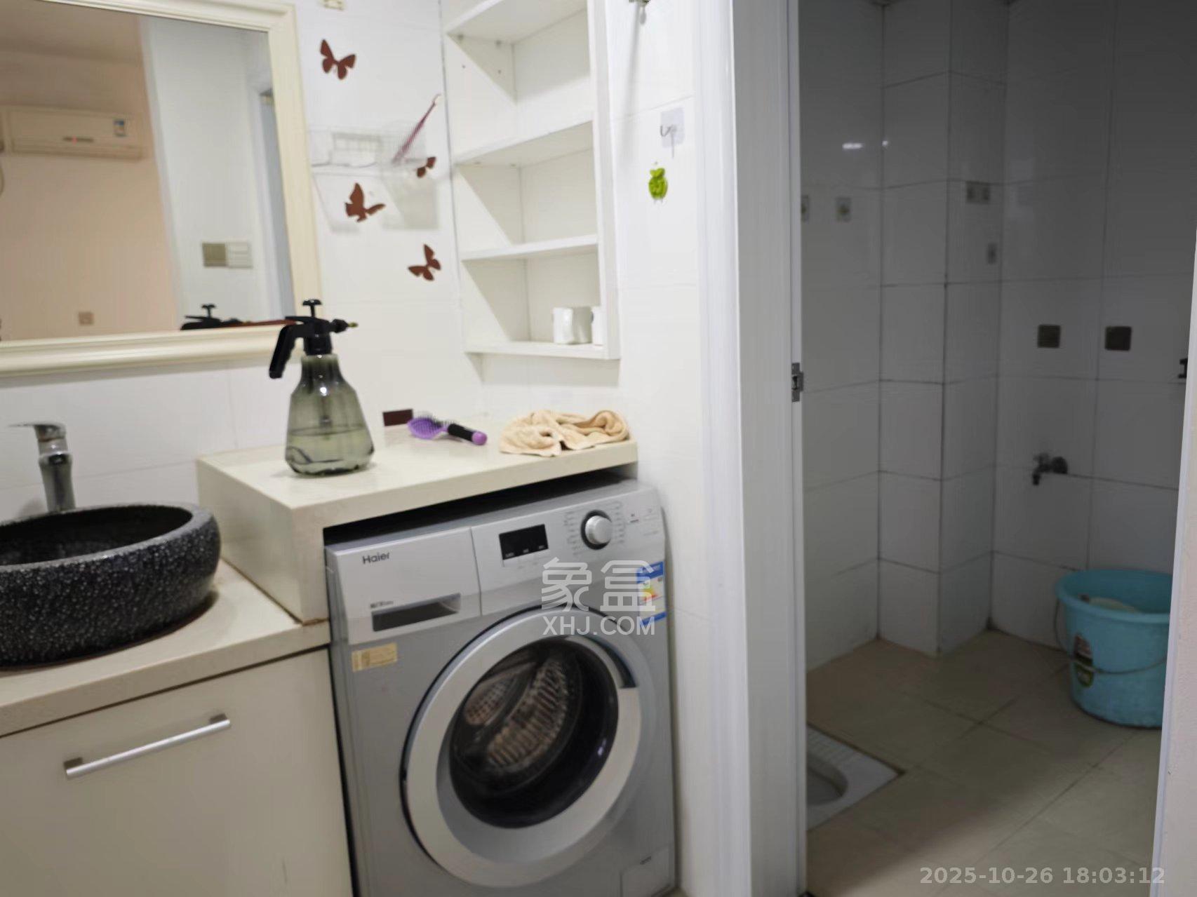 万树丹堤  1室1厅1卫    1700.0元/月室内图