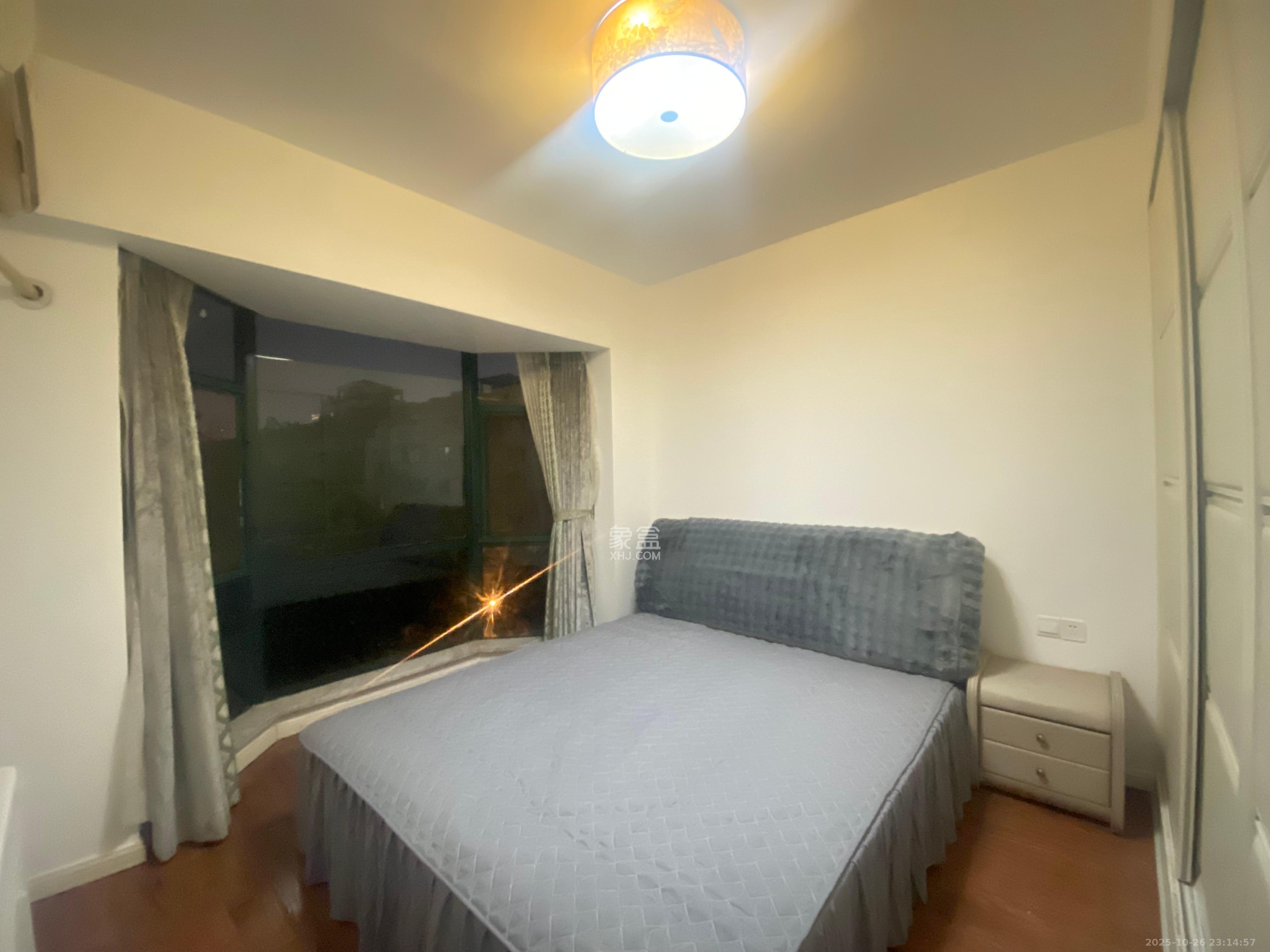 阳光城尚东湾愉景苑  3室2厅1卫    2600.0元/月室内图