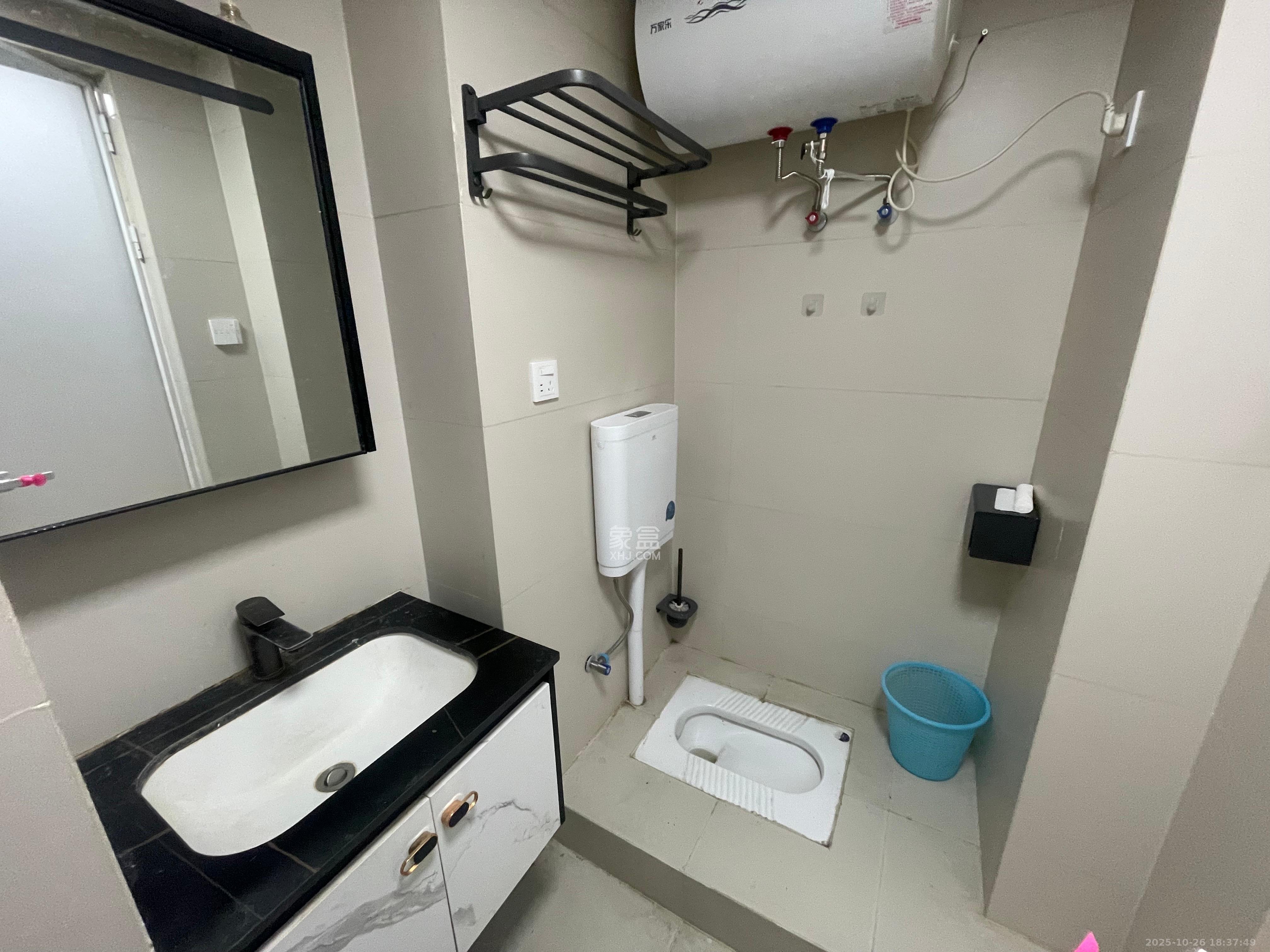 中海珑悦府 1室1厅1卫 1200.0元/月 中海珑悦府 1室1厅1卫 1200.0元/月室内图