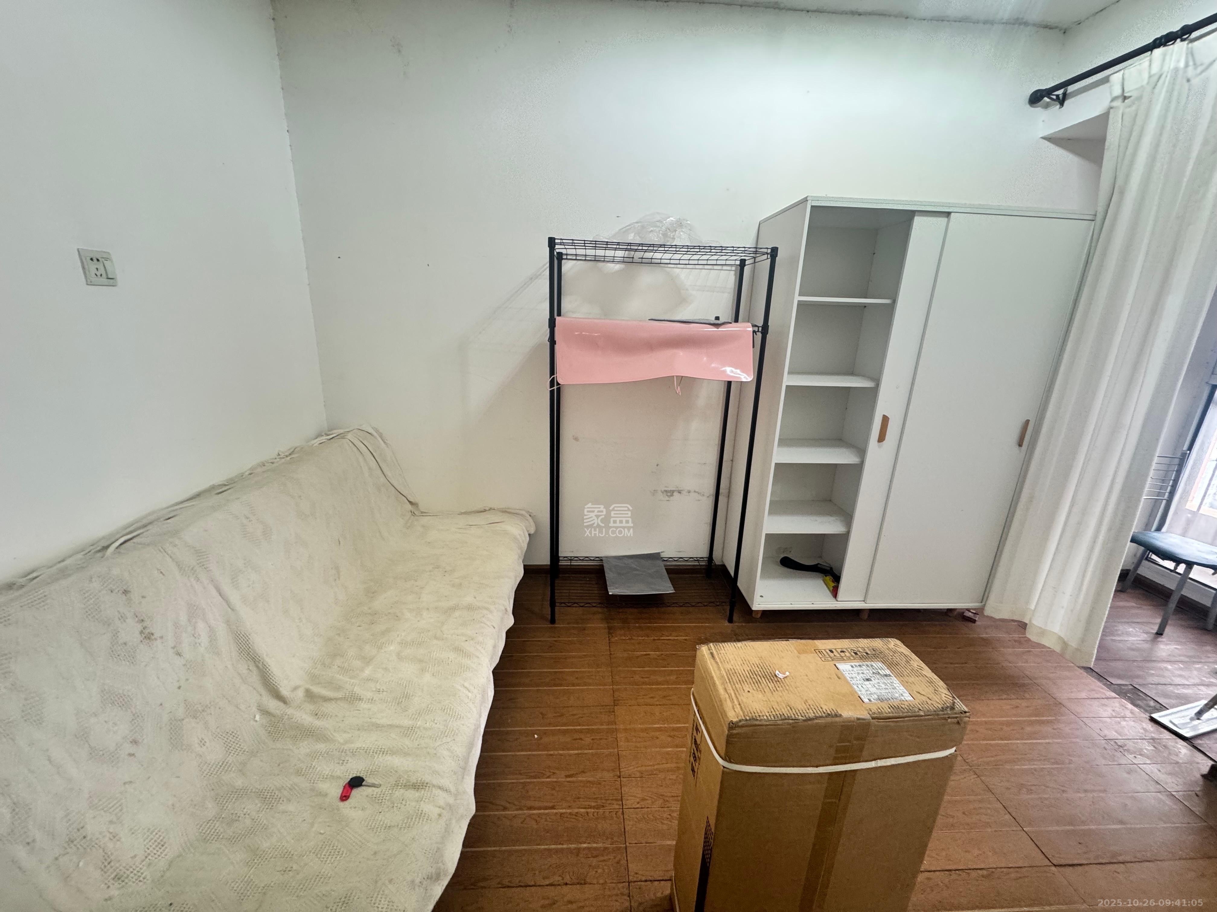 白沙晶城 1室1厅1卫 1500.0元/月 白沙晶城 1室1厅1卫 1500.0元/月室内图