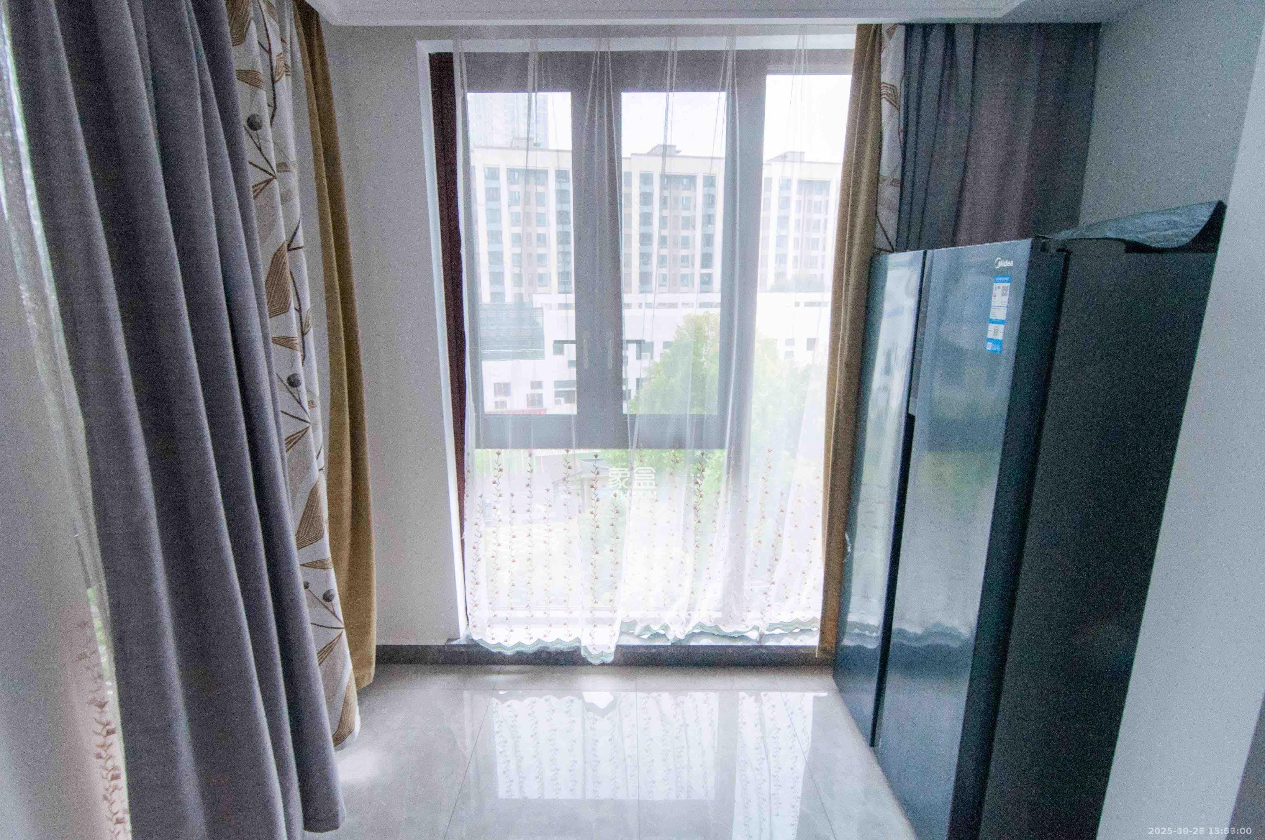 长房梅溪香山  4室2厅2卫    5000.0元/月室内图