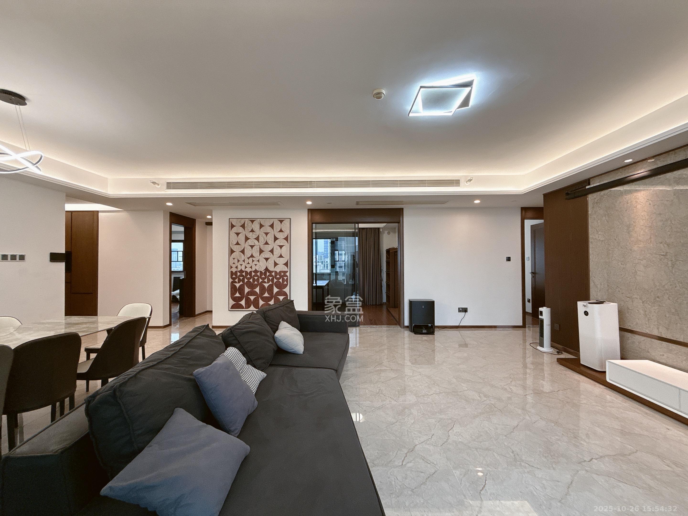 万科里金域滨江 4室2厅2卫 7700.0元/月 万科里金域滨江 4室2厅2卫 7700.0元/月室内图