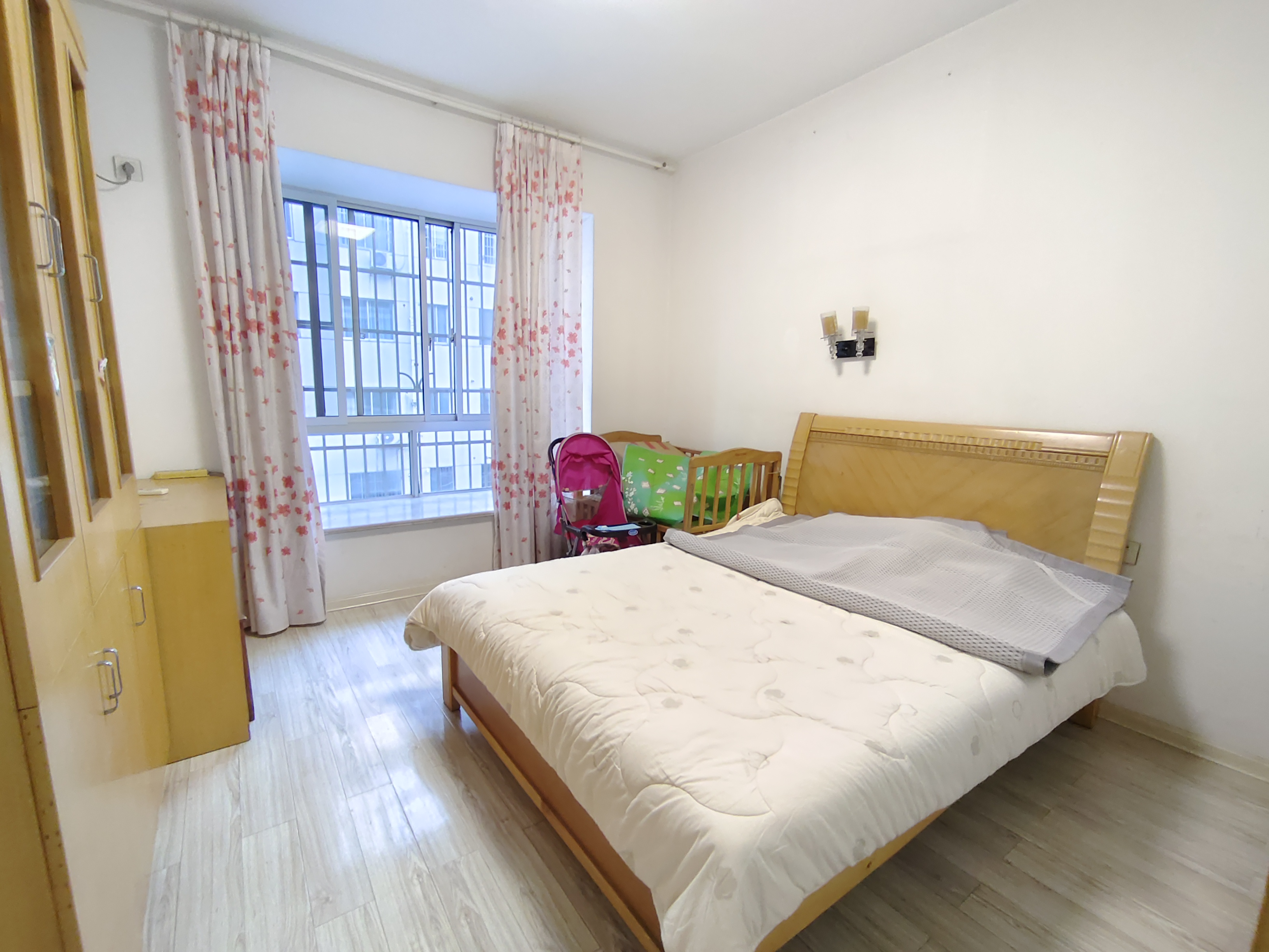 裕景龙苑  3室2厅1卫    32.8万室内图