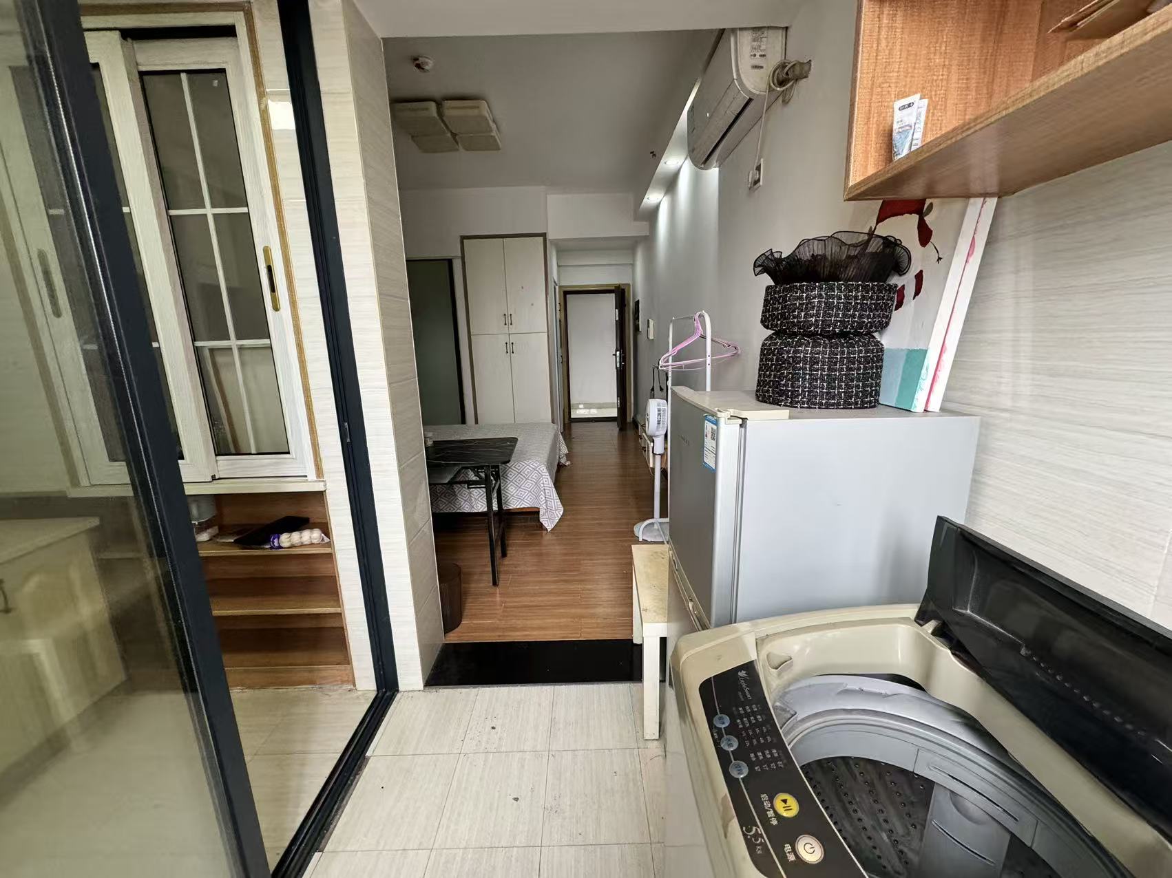 中建御山和苑 1室1厅1卫 15.8万 中建御山和苑 1室1厅1卫 15.8万室内图