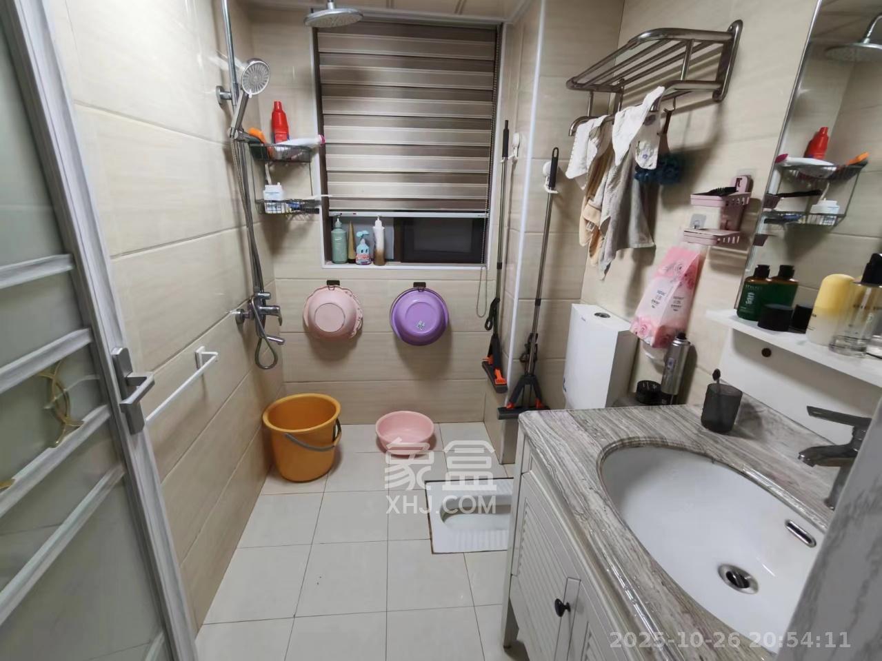 新长海广场  3室2厅2卫    2600.0元/月 新长海广场  3室2厅2卫    2600.0元/月室内图