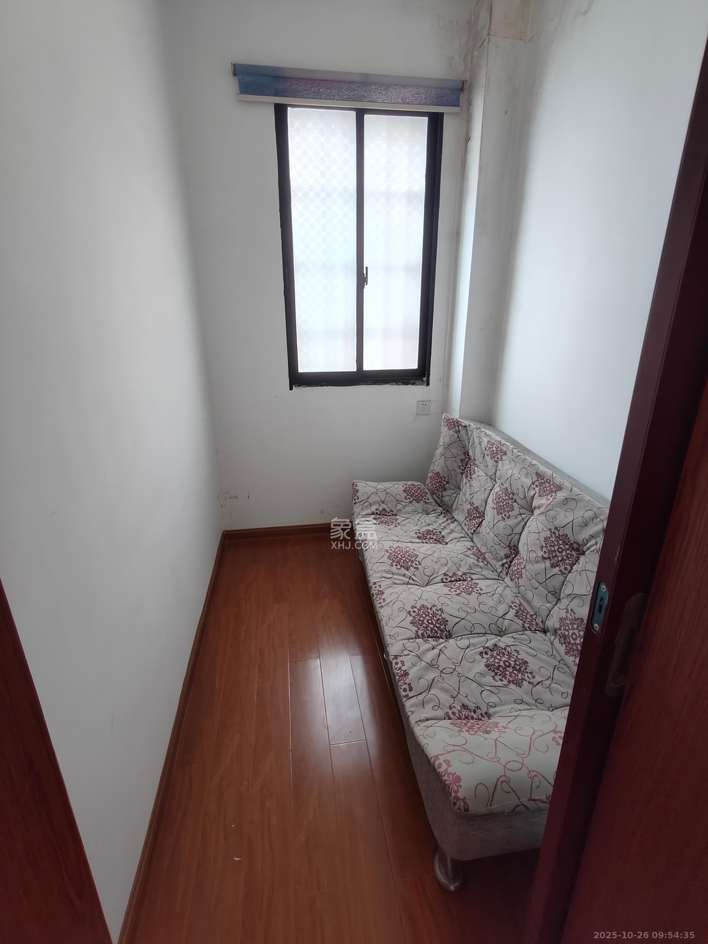 首和.山语城  2室2厅1卫    1200.0元/月室内图