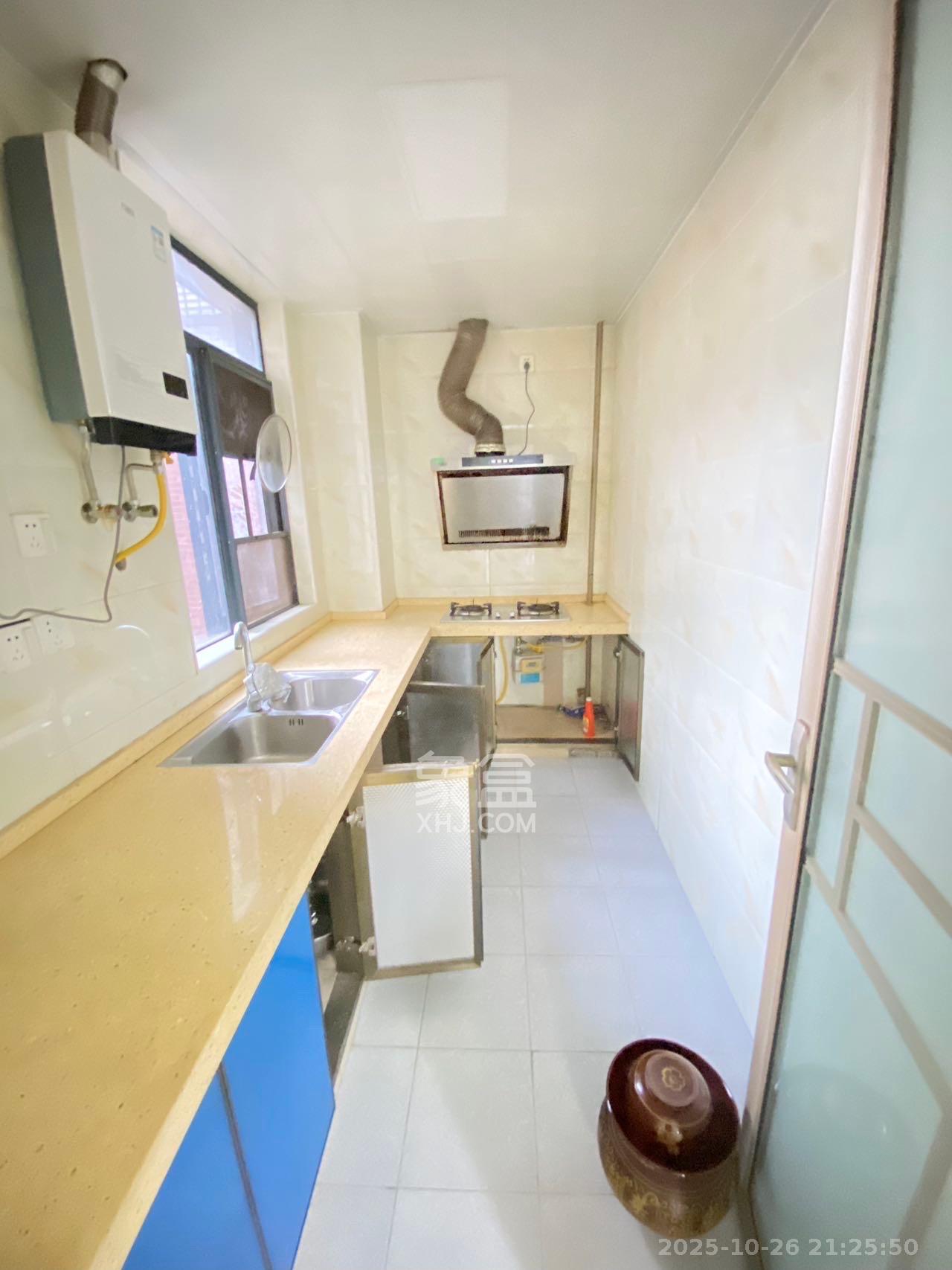 恒生碧水龙庭  3室2厅1卫    1800.0元/月室内图