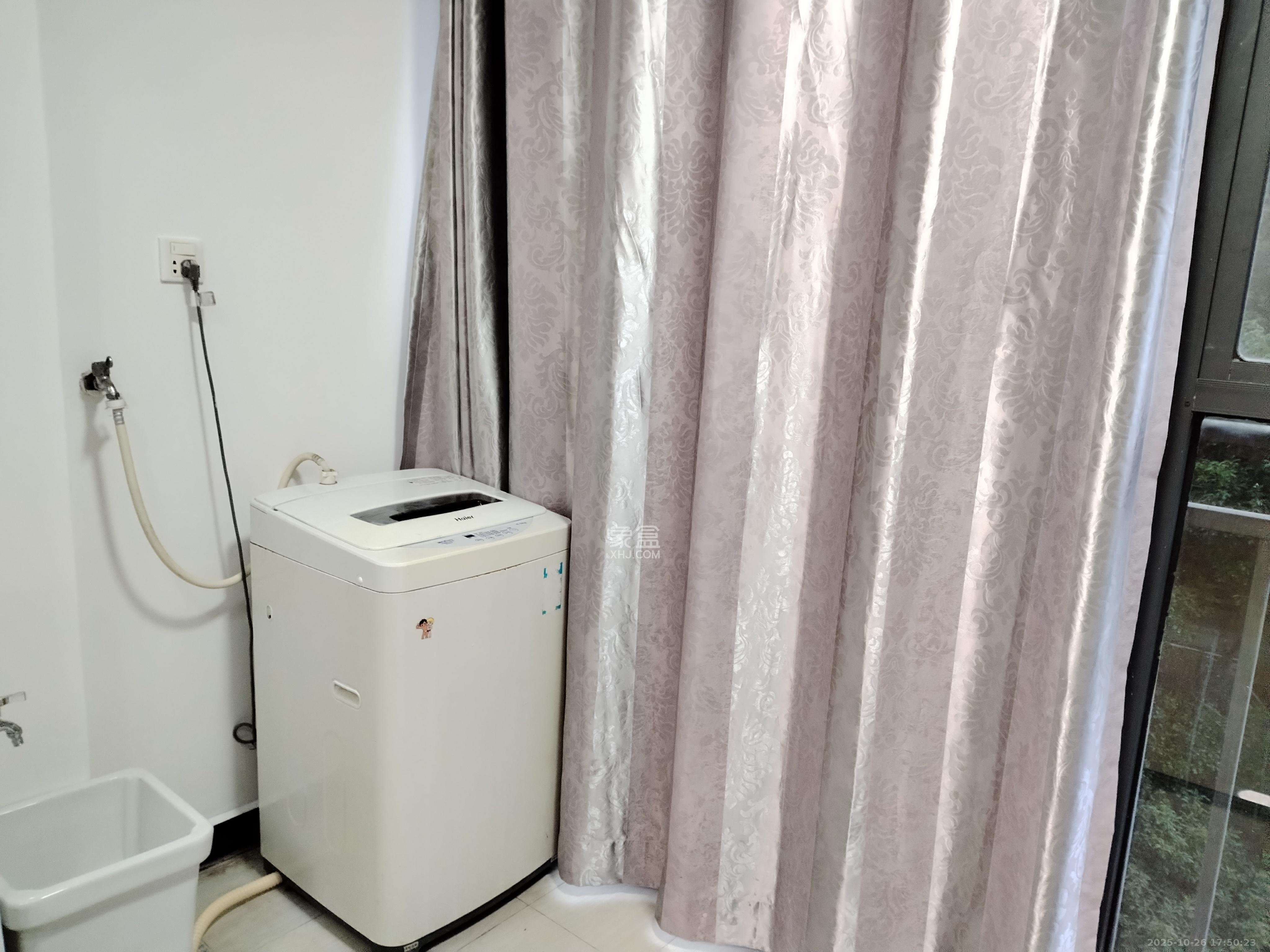 钰龙天下一期 2室2厅1卫 2100.0元/月 钰龙天下一期 2室2厅1卫 2100.0元/月室内图