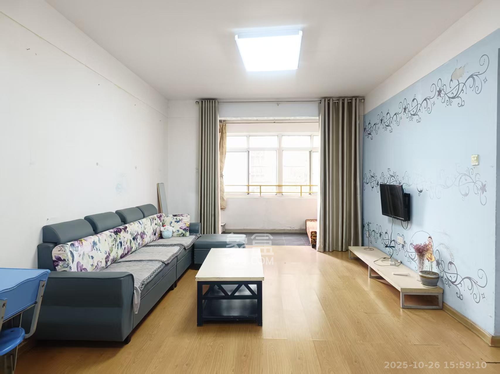 未来蜂巢  2室2厅1卫    1500.0元/月