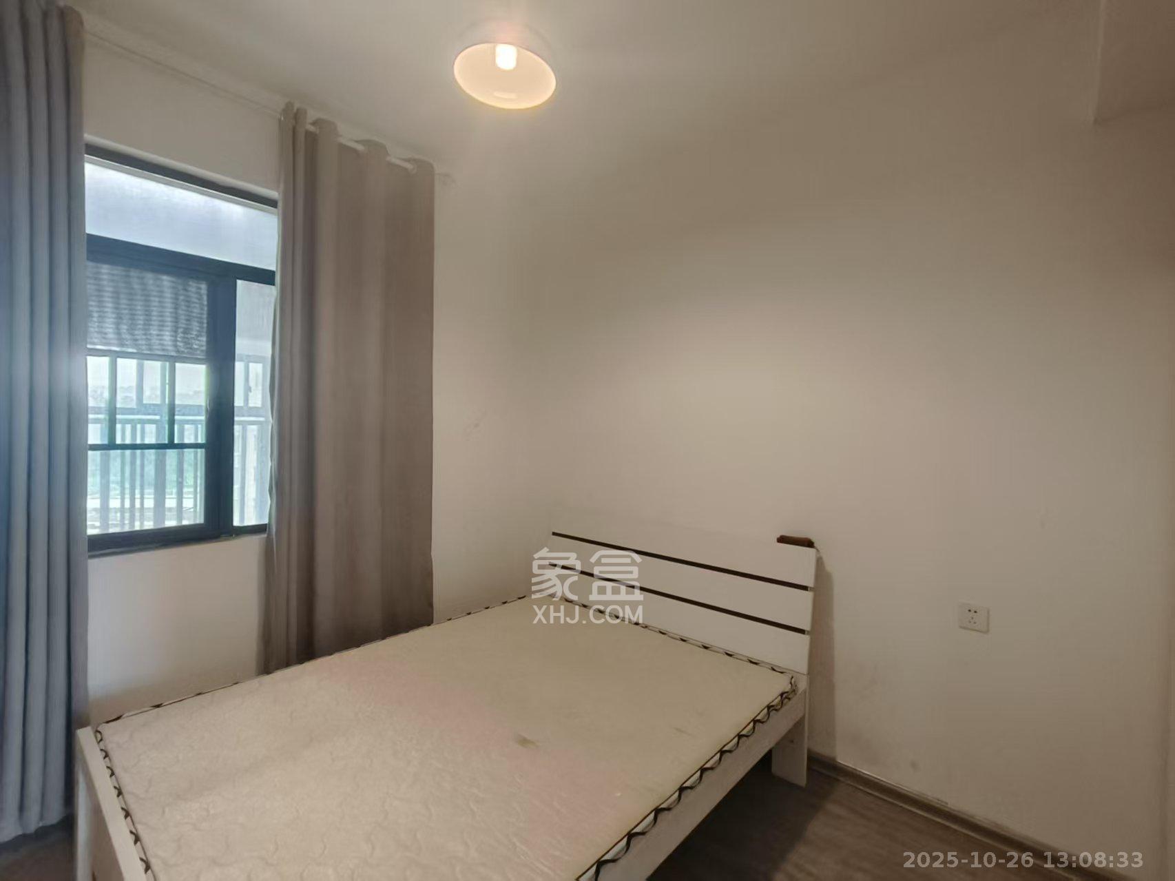 金鹰玖珑山 3室2厅1卫 1900.0元/月 金鹰玖珑山 3室2厅1卫 1900.0元/月室内图