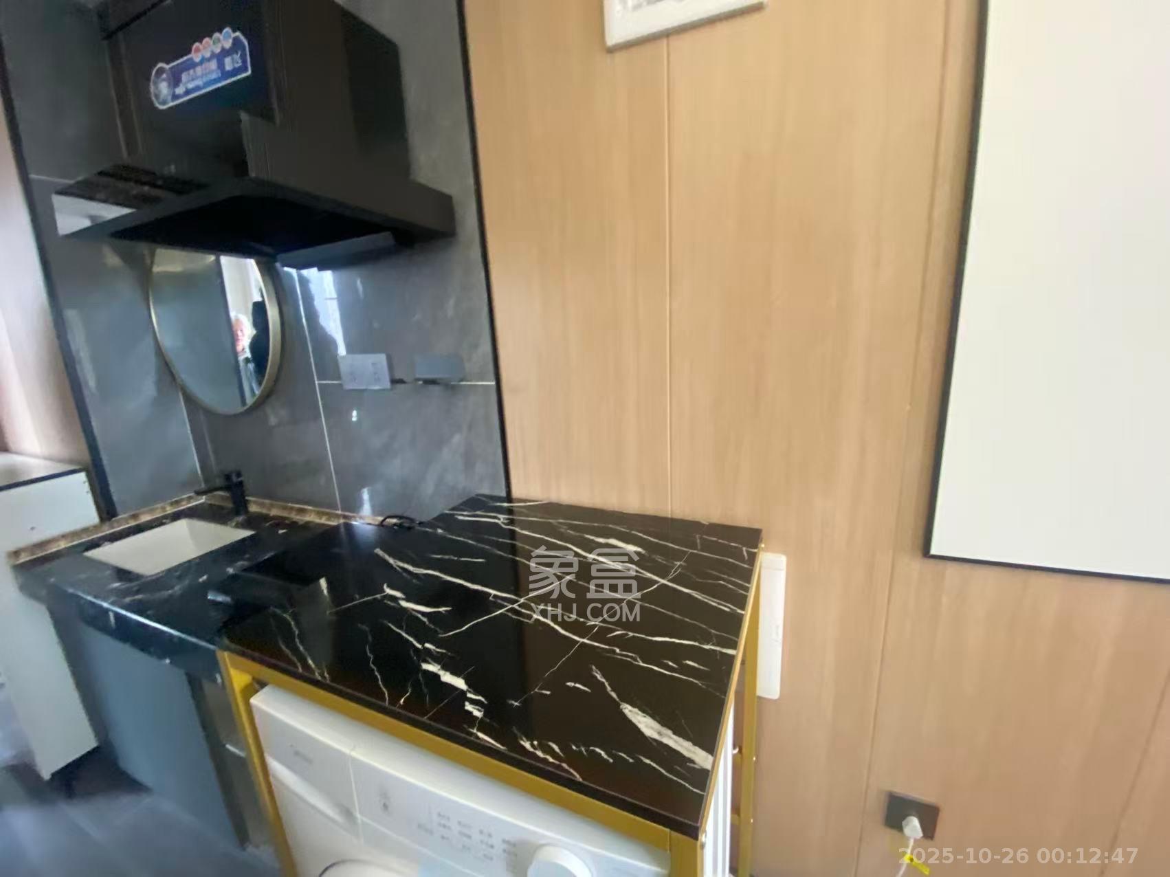 保利中环广场(保利中悦苑)  1室1厅1卫    1600.0元/月 保利中环广场(保利中悦苑)  1室1厅1卫    1600.0元/月室内图