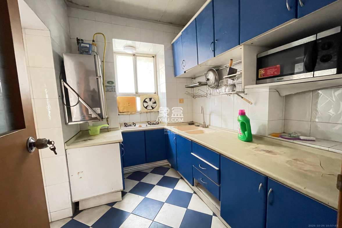 湘农桥社区 2室1厅1卫 1800.0元/月 湘农桥社区 2室1厅1卫 1800.0元/月室内图