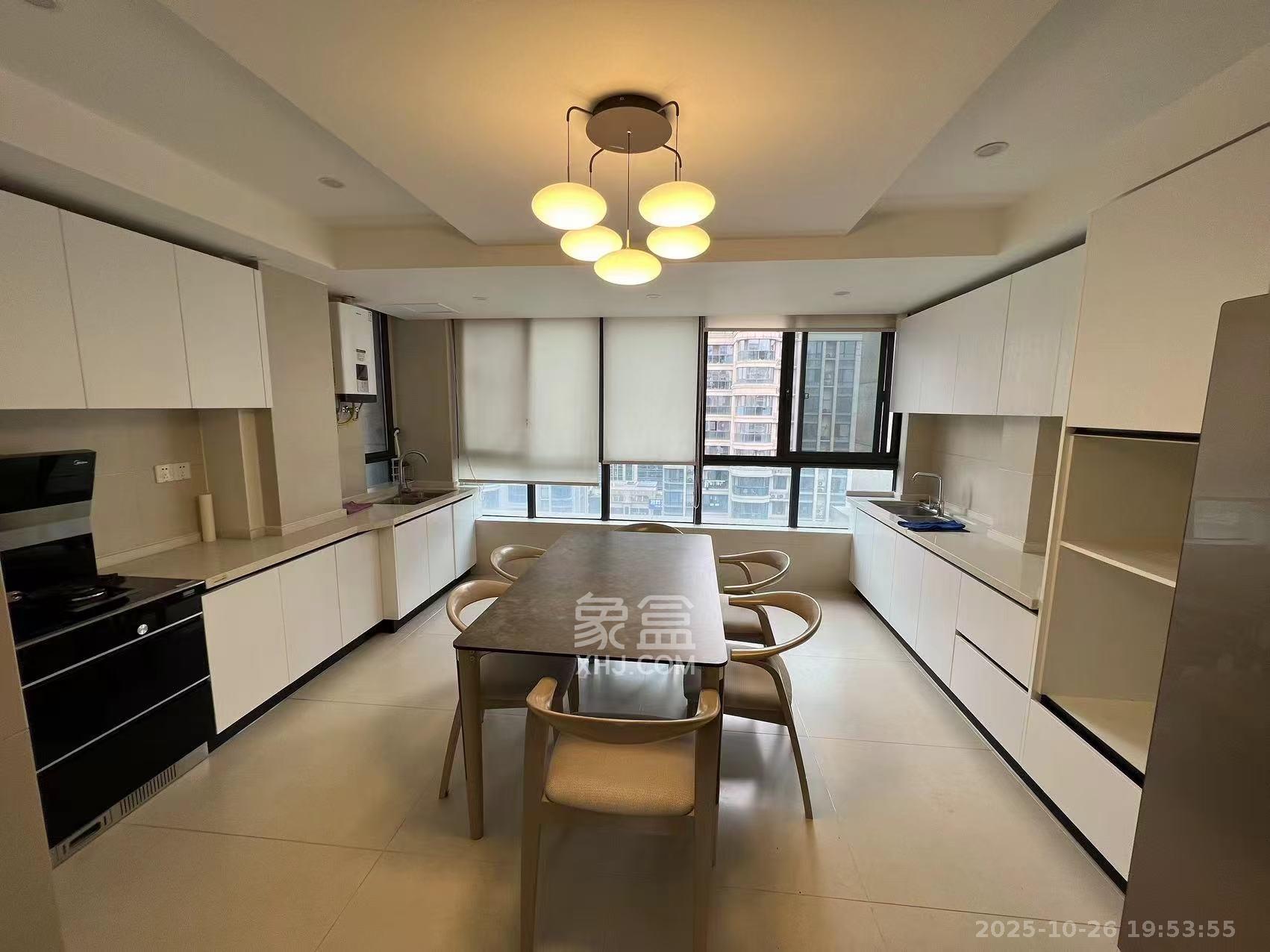 明昇壹城(明昇时代广场)一期  4室2厅1卫    5200.0元/月 明昇壹城(明昇时代广场)一期  4室2厅1卫    5200.0元/月室内图