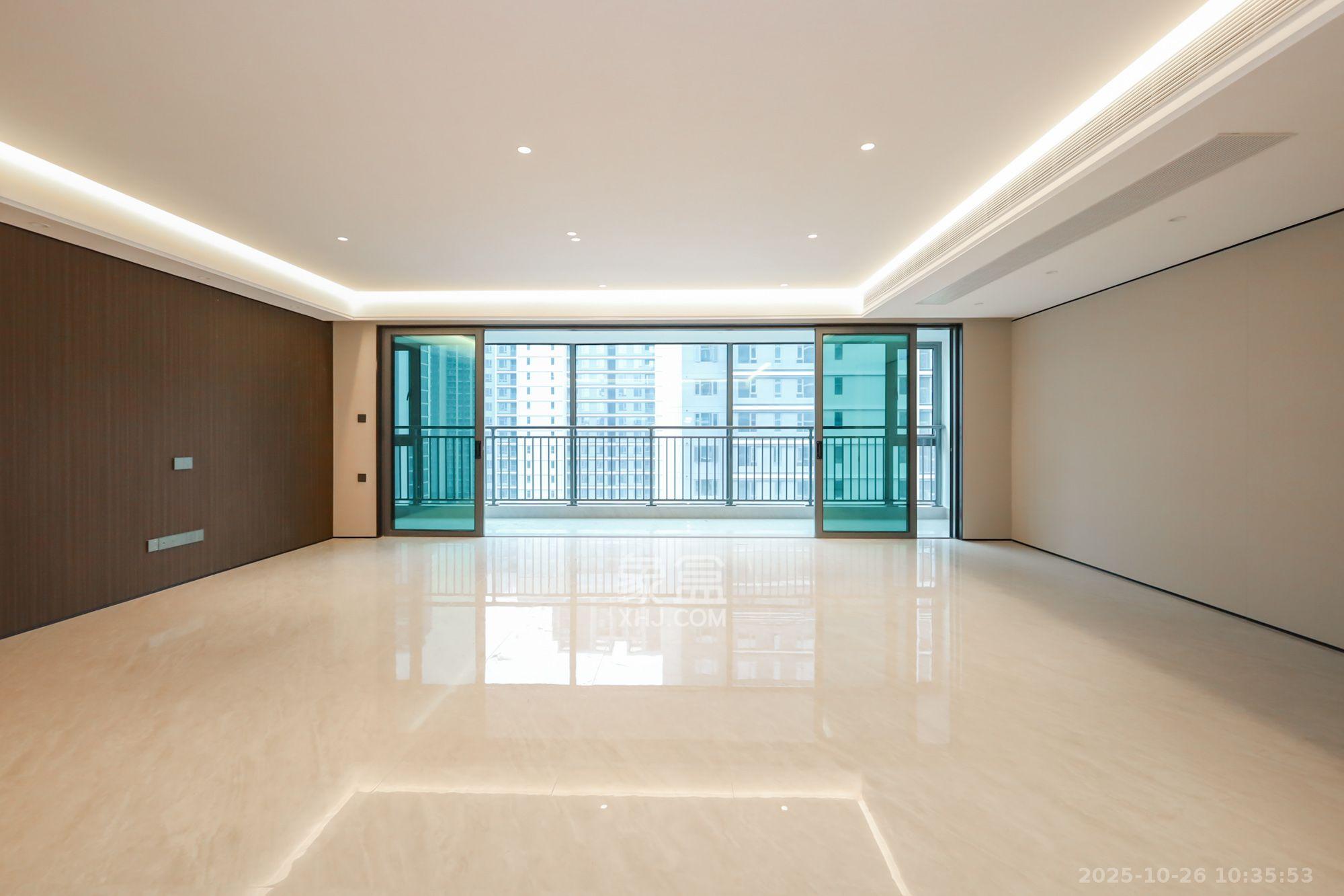 招商蛇口滨江境  5室2厅2卫    12000.0元/月 招商蛇口滨江境  5室2厅2卫    12000.0元/月