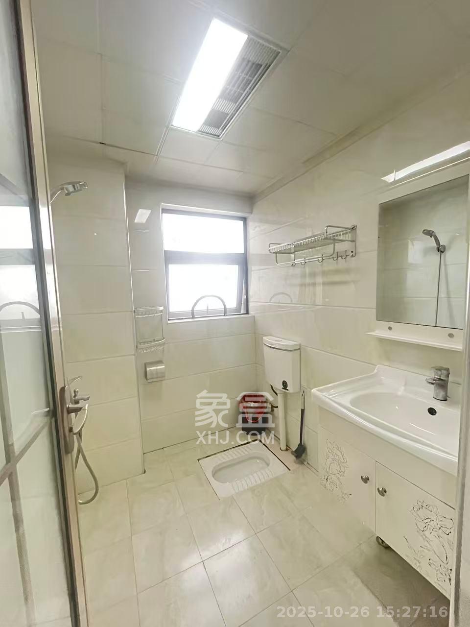 东驿竹园  2室2厅1卫    2000.0元/月