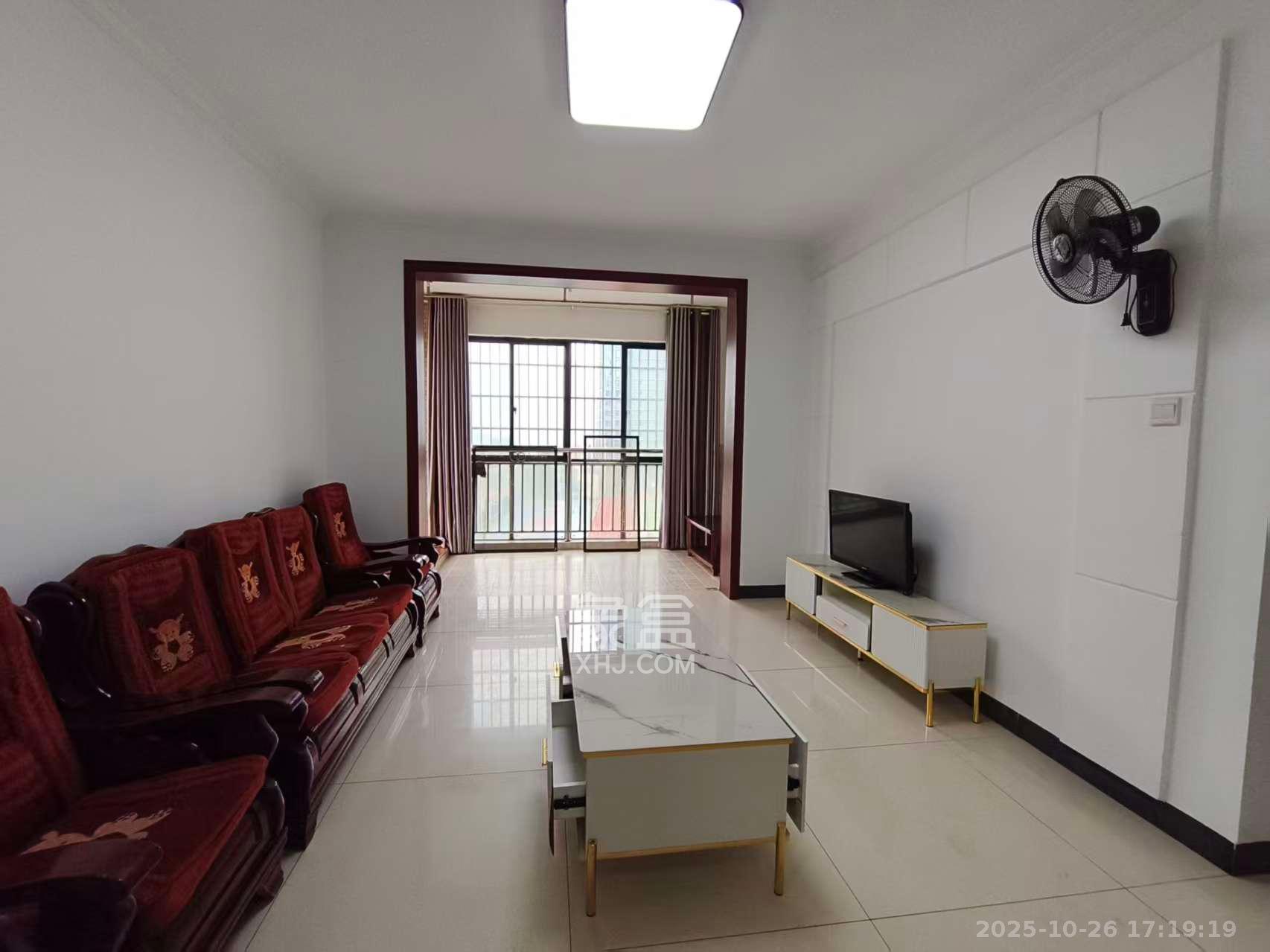 岳华嘉园 2室2厅1卫 1800.0元/月 岳华嘉园 2室2厅1卫 1800.0元/月室内图