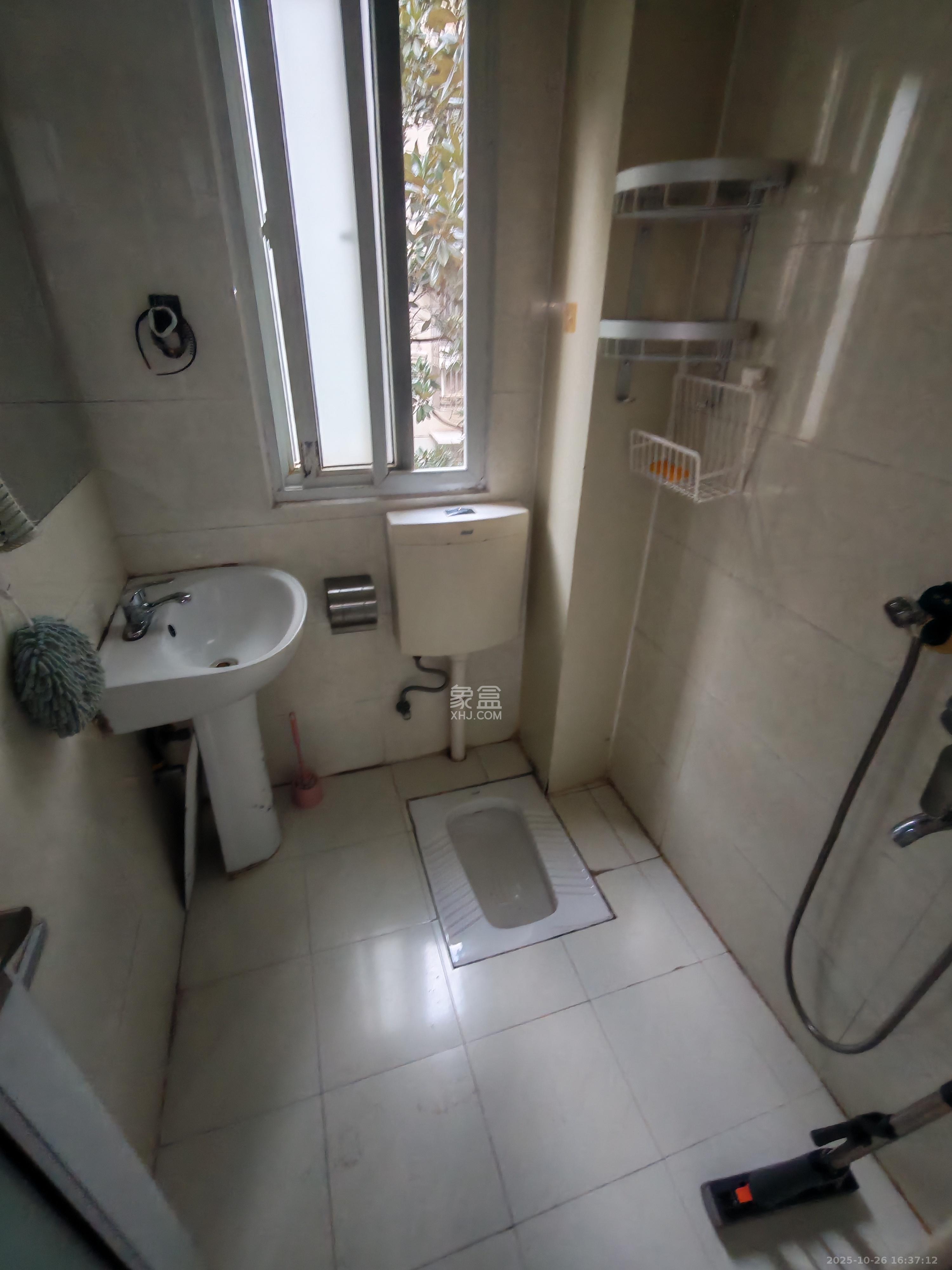 省政府机关二院  1室0厅0卫    2800.0元/月 省政府机关二院  1室0厅0卫    2800.0元/月室内图